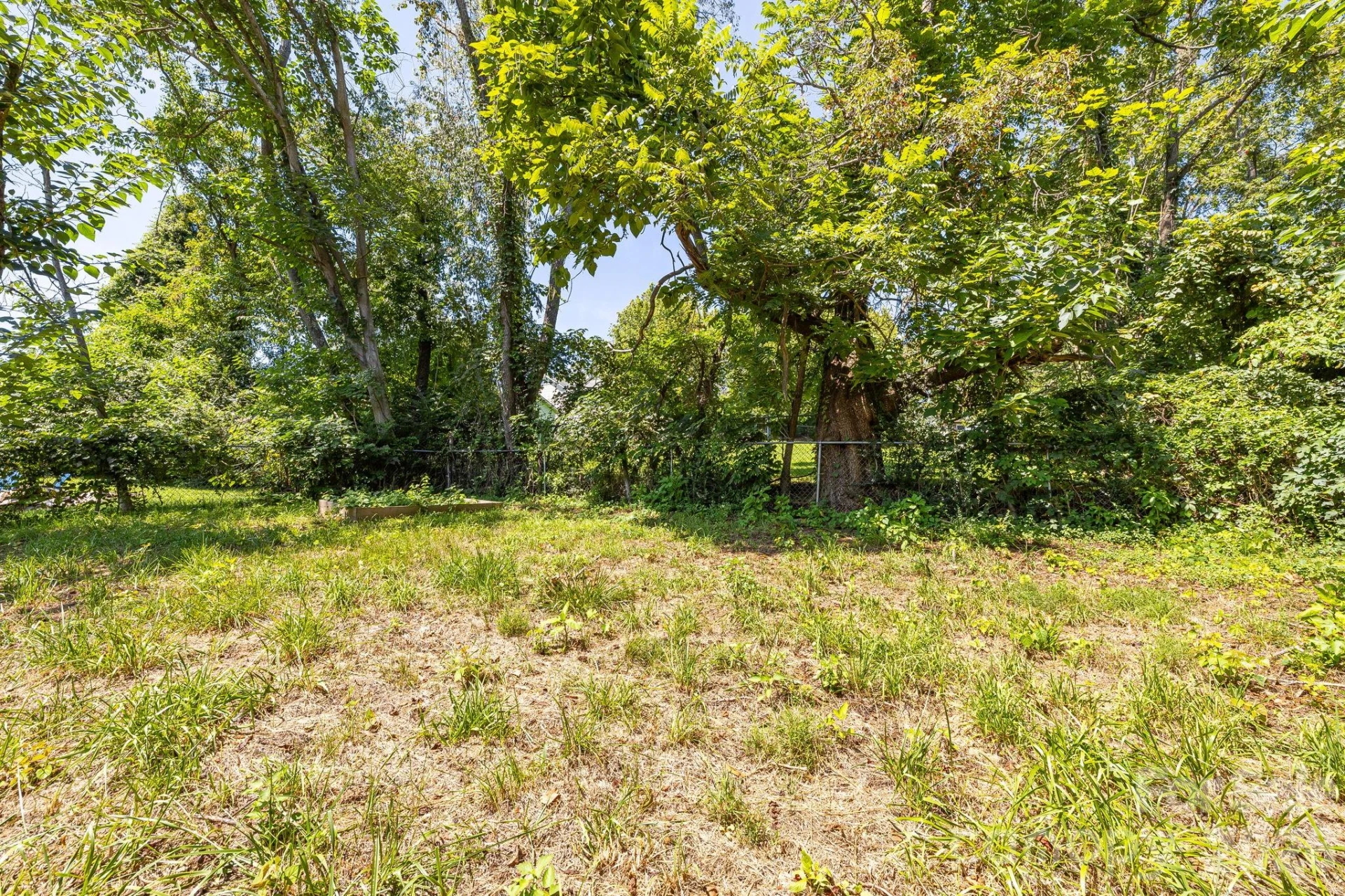 1055 Riverside Drive - Photo 29