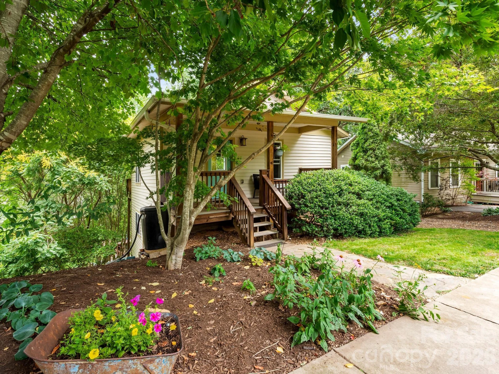 16 Jefferson Drive - Photo 3
