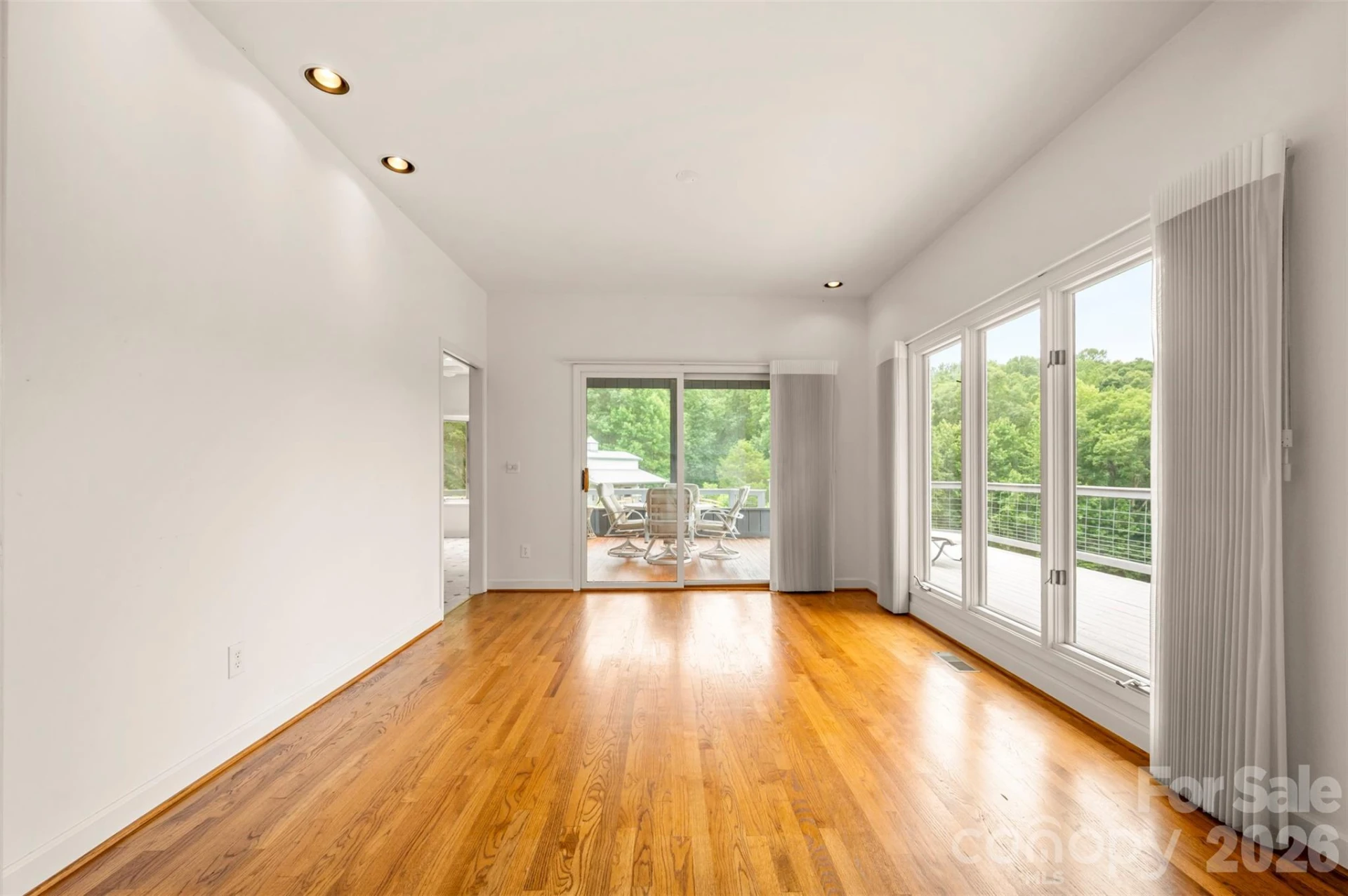 441 Lower Ridgeview Road - Photo 8