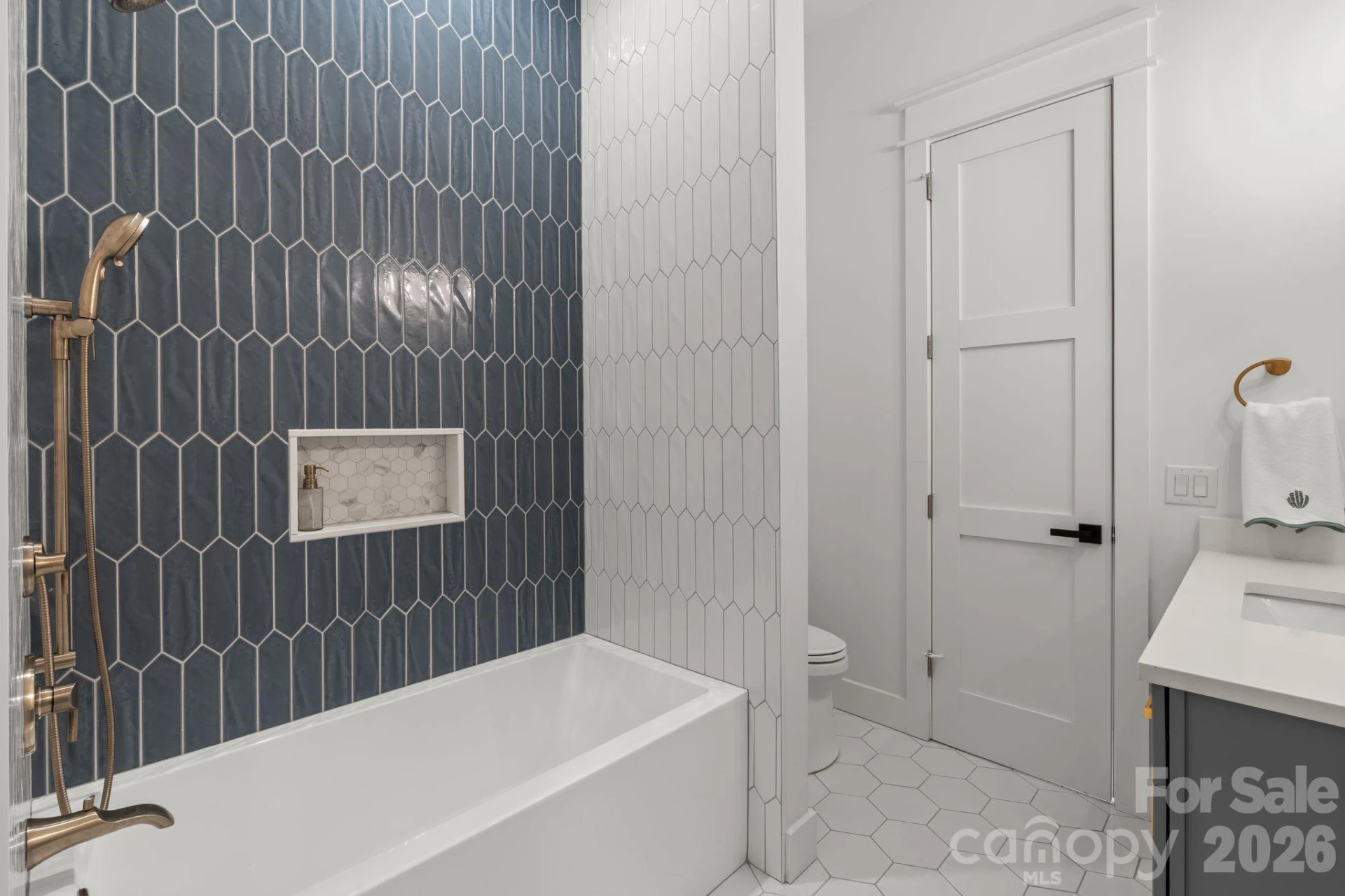 7 Temujin Drive - Photo 39