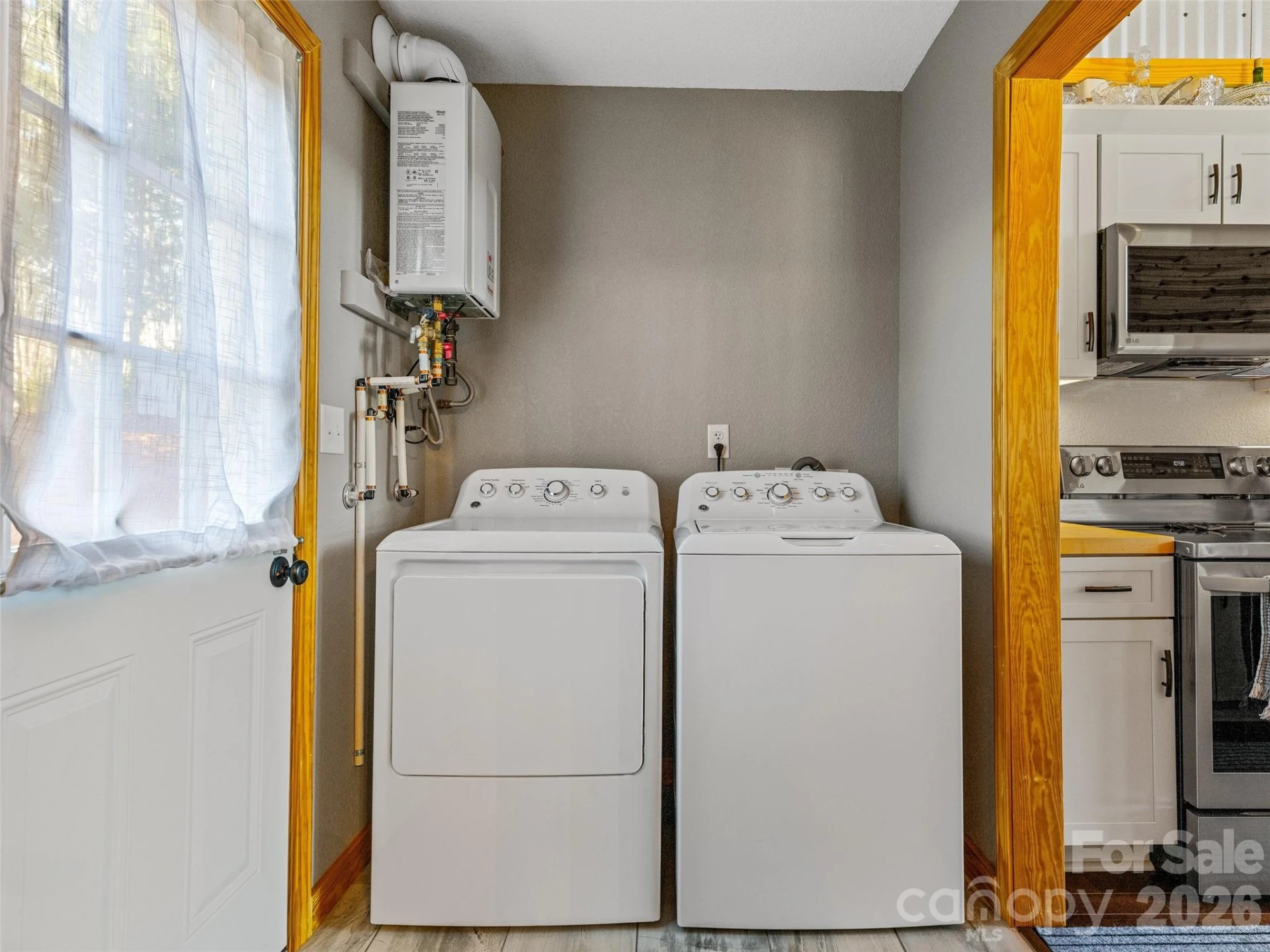 143 Fox Grape Hollow Road - Photo 18