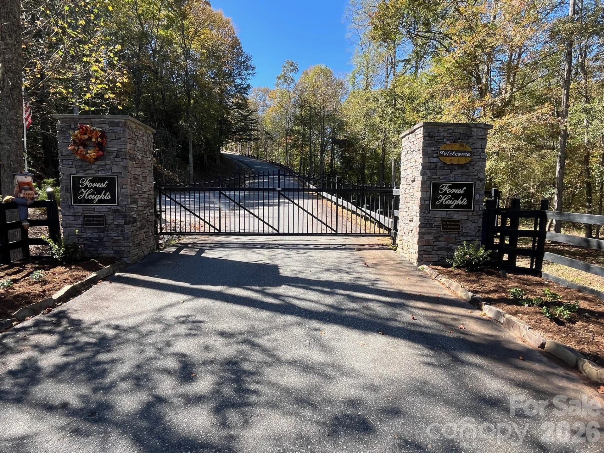 V/L Heartwood Drive