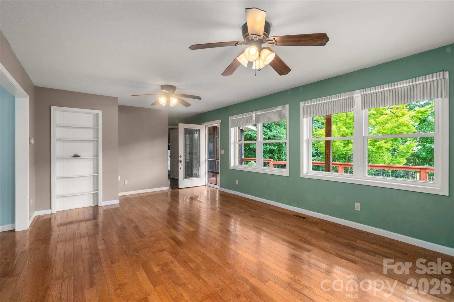 847 Lakeside Drive - Photo 4