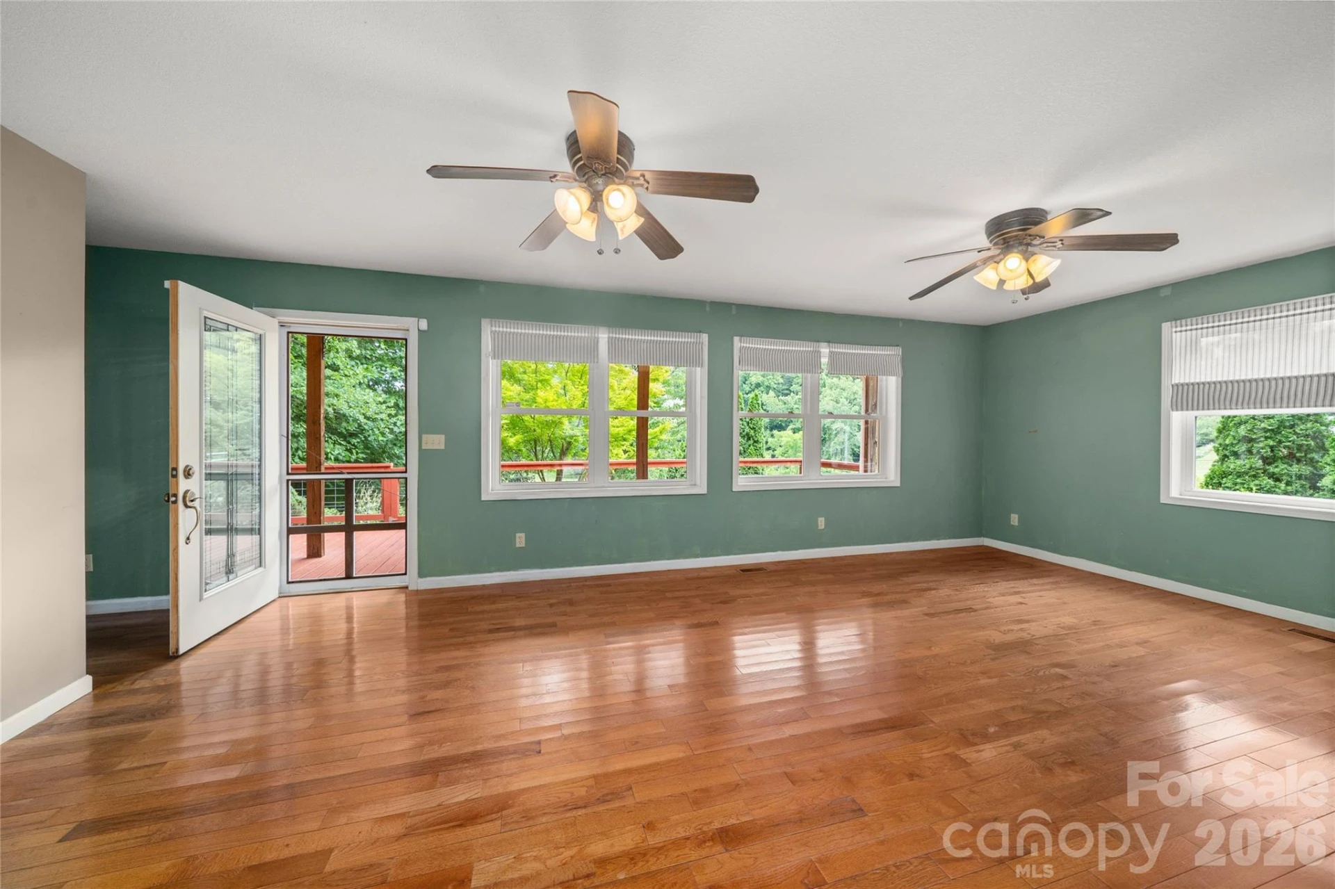 847 Lakeside Drive - Photo 5