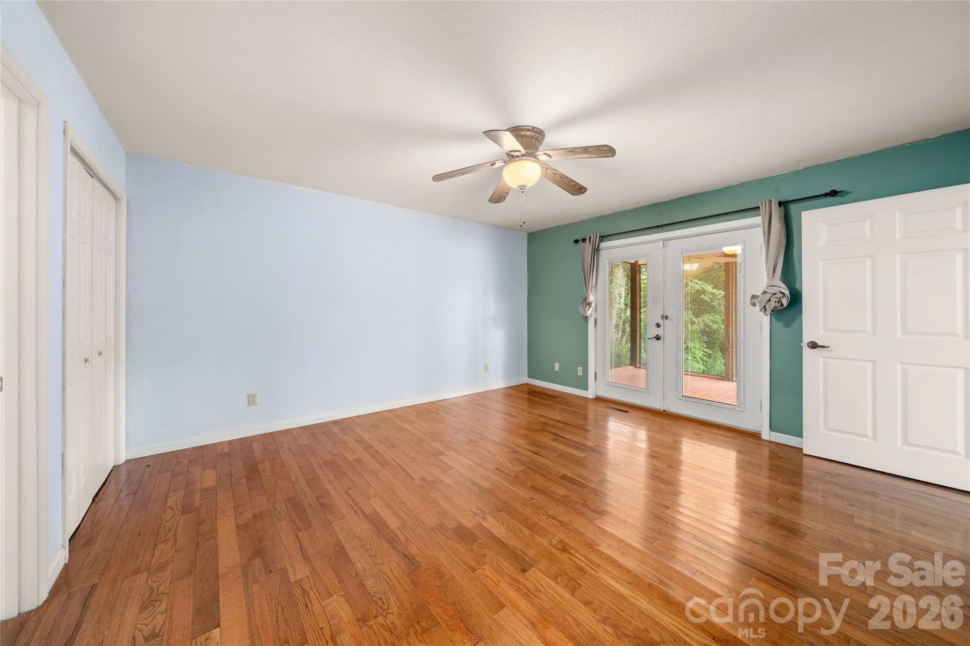 847 Lakeside Drive - Photo 6