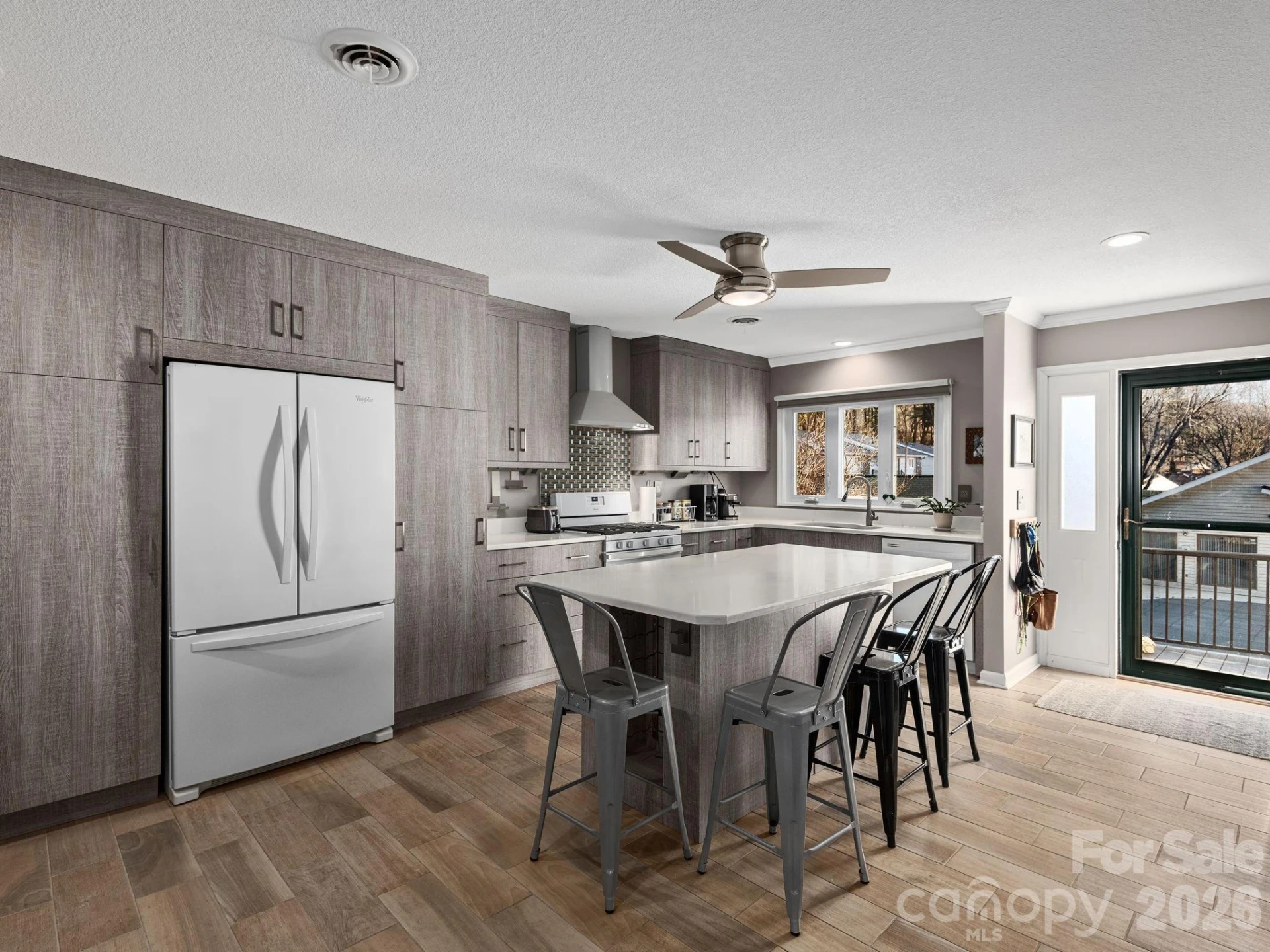 321 Britton Creek Drive - Photo 2