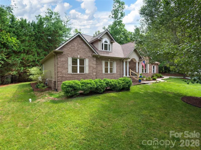 104 Arrowood Lane, Hendersonville, NC, 28791
