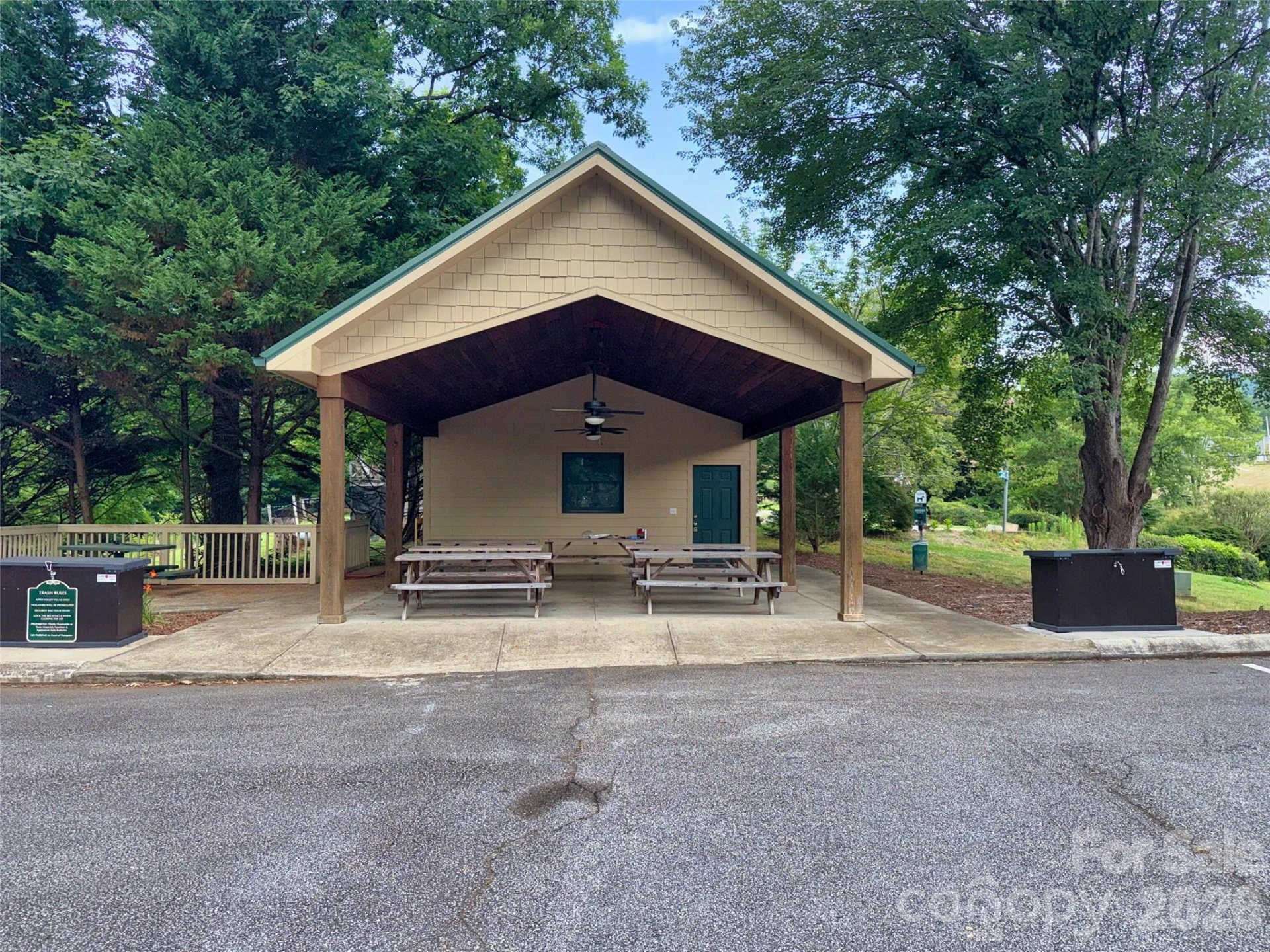 160 Whitney Boulevard #3 - Photo 17
