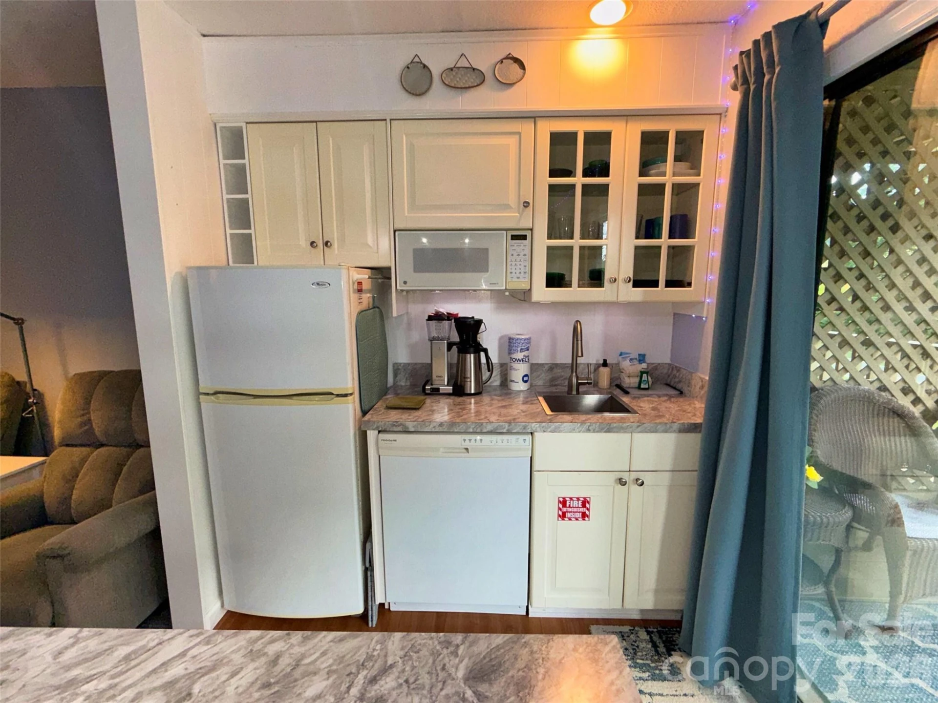 160 Whitney Boulevard #3 - Photo 7