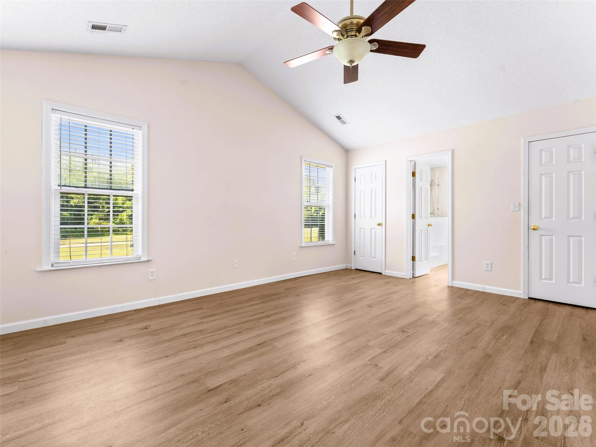 222 Misty Valley Way - Photo 5