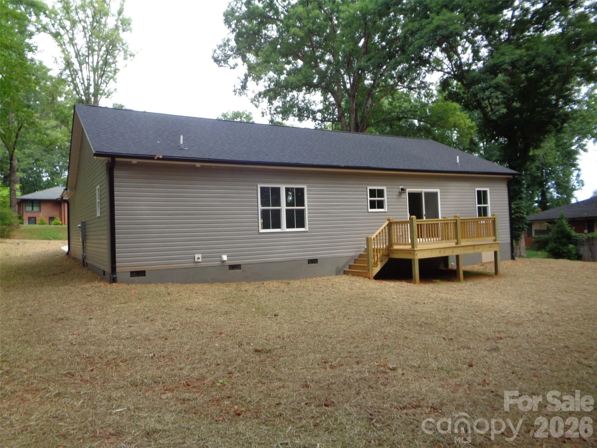 190 Forest Hill Drive - Photo 3