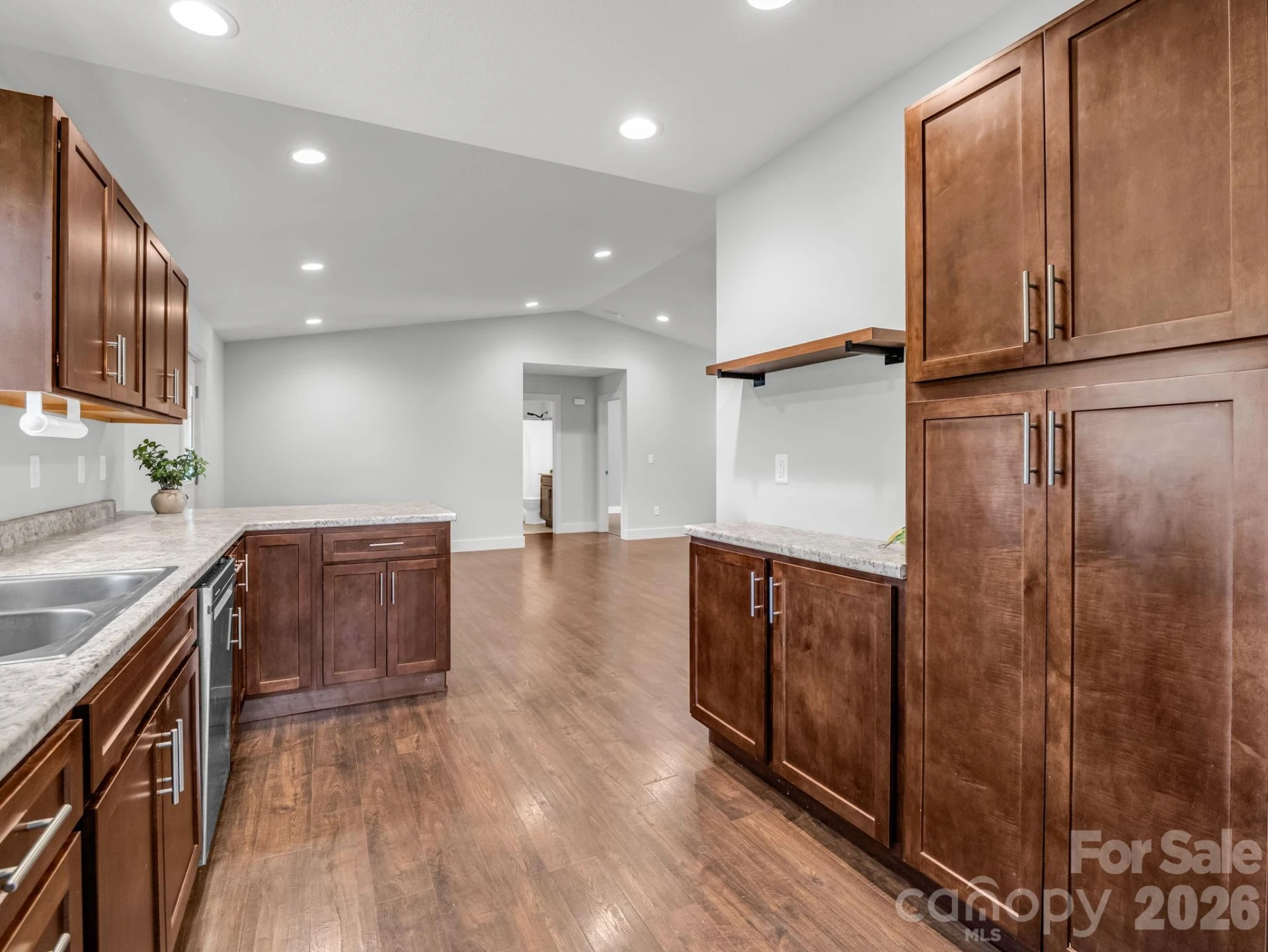 18 Old Chapman Place - Photo 16
