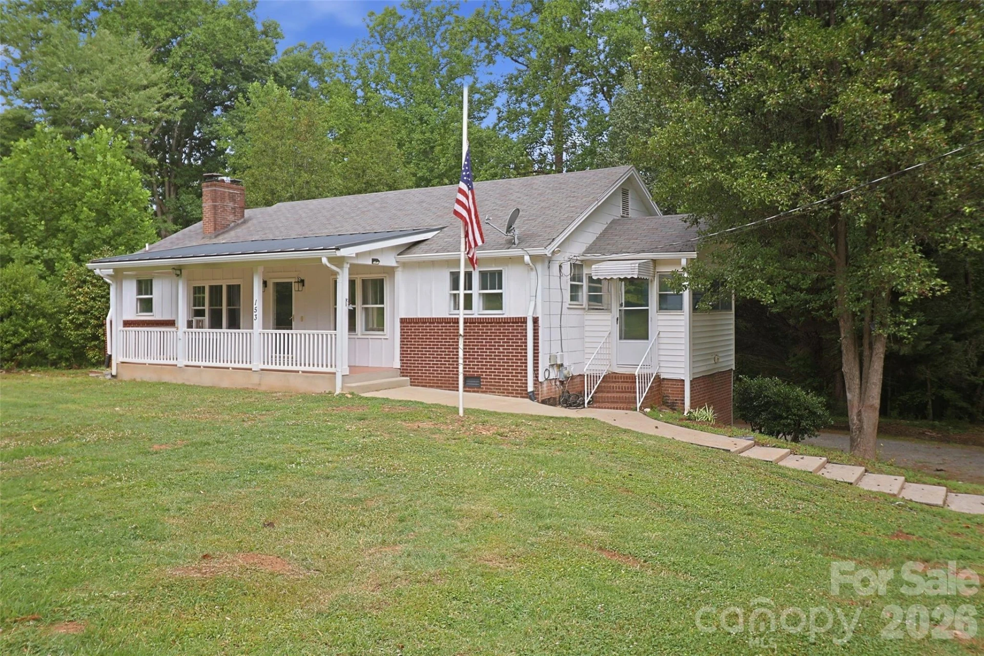 153 Southwinds Drive - Photo 2