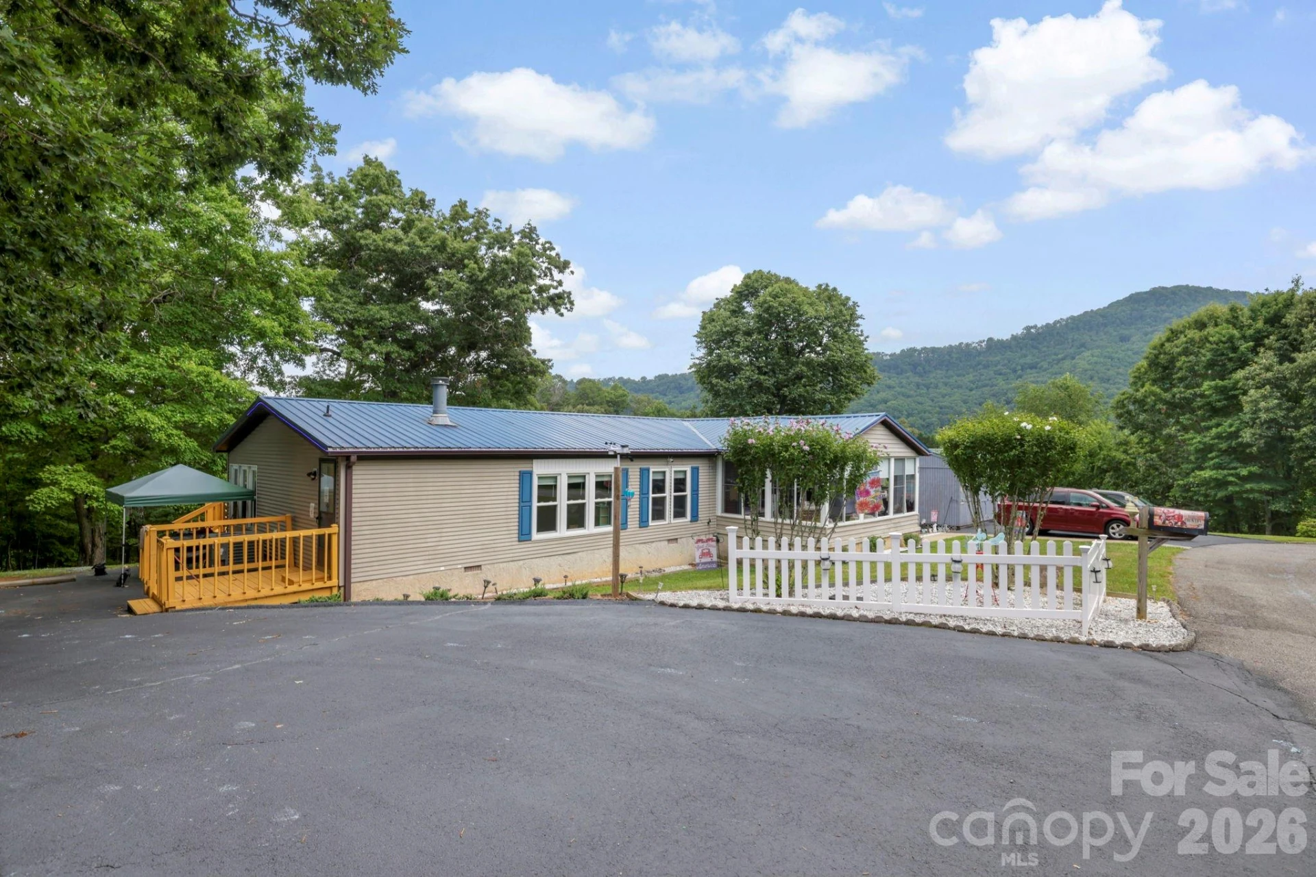 20 Little Austin Lane