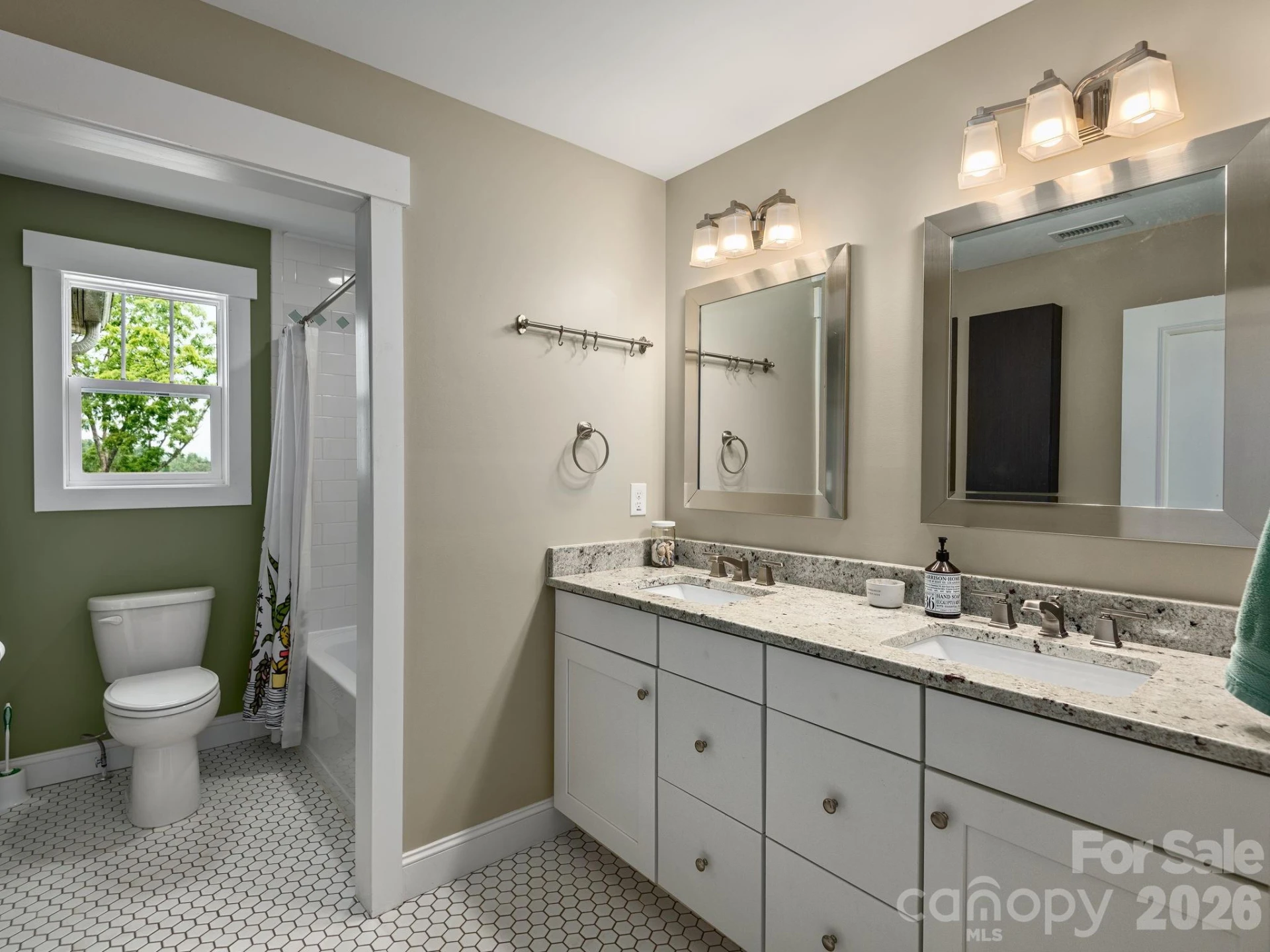 80 Bassett Road - Photo 20