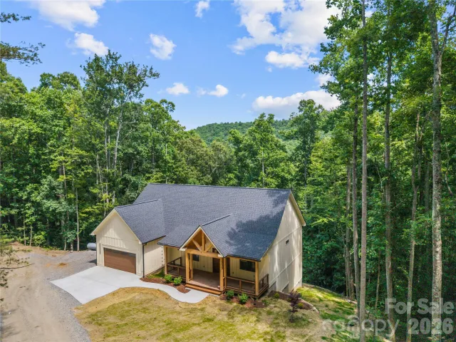 210 Hickory Tree Lane, Hendersonville, NC, 28739