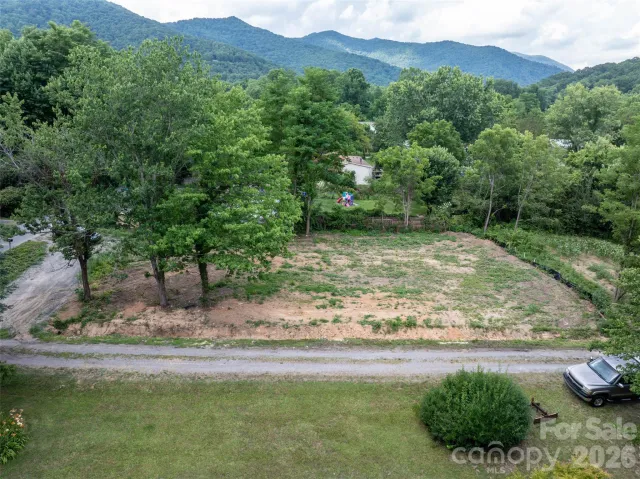 25 John Myra Avenue, Black Mountain, NC, 28711