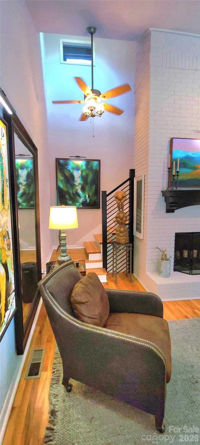308 Woodfield Drive - Photo 9