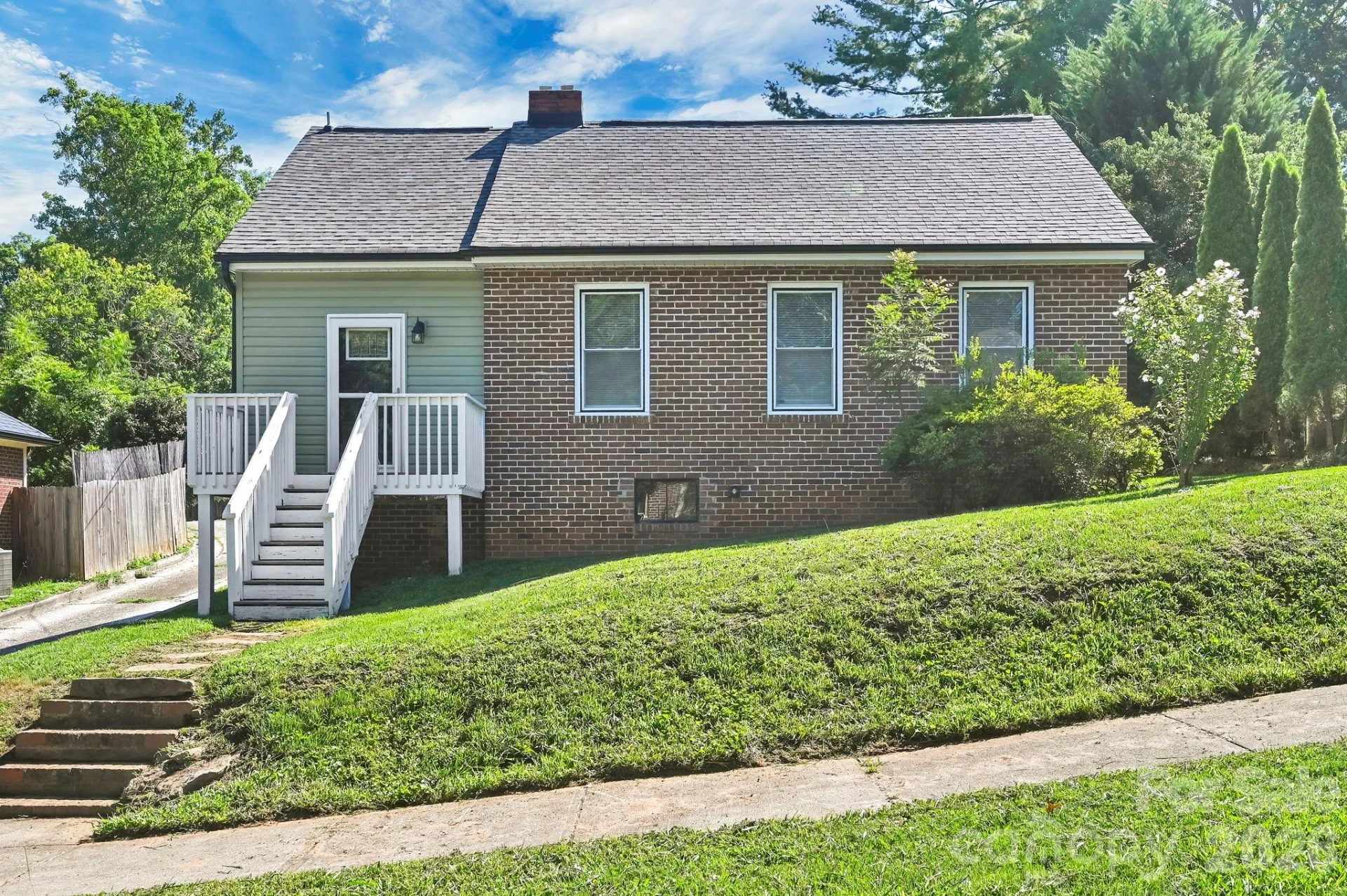 10 Enka Oak Street - Photo 2