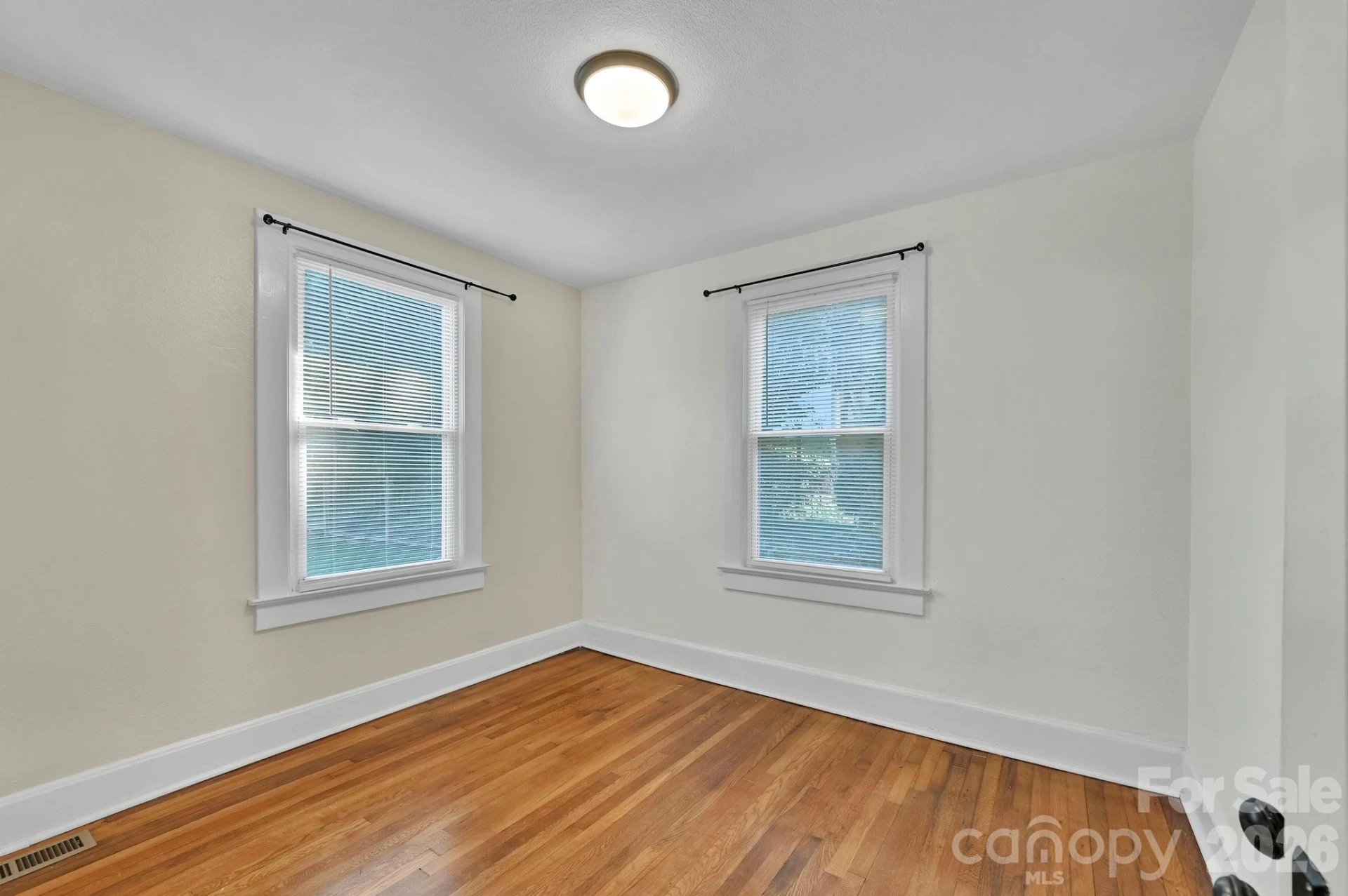 10 Enka Oak Street - Photo 19