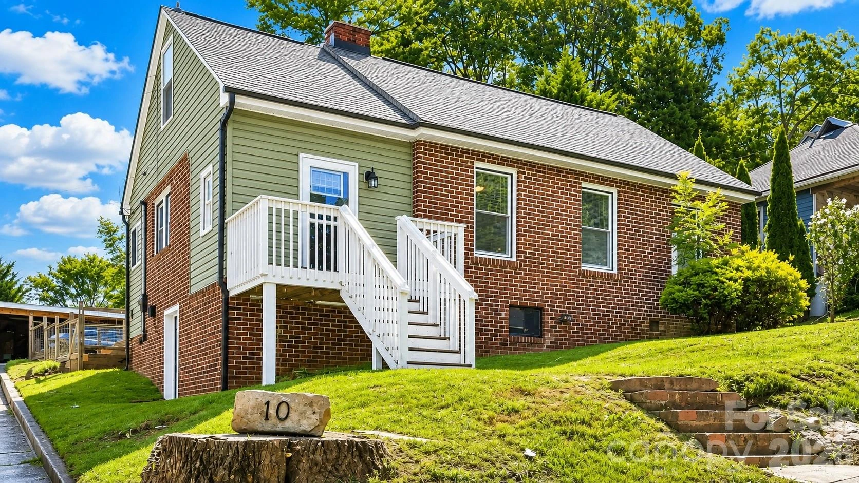 10 Enka Oak Street