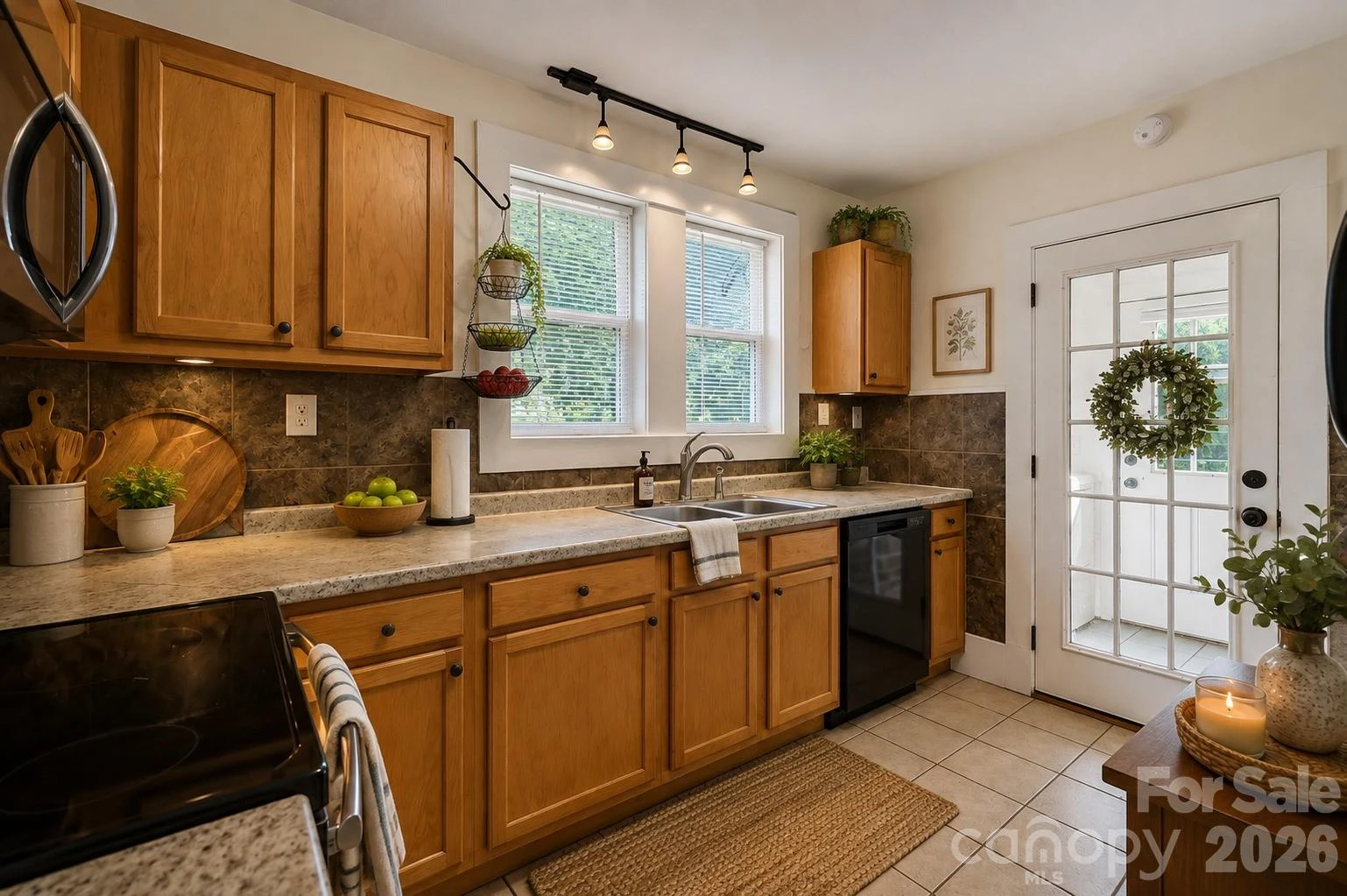 10 Enka Oak Street - Photo 4
