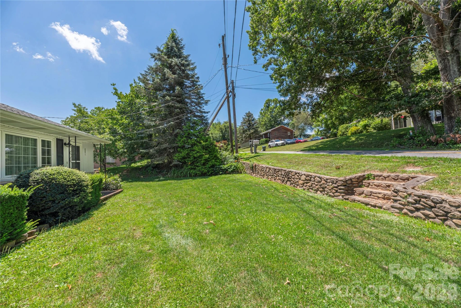 881 Mulberry Street - Photo 3