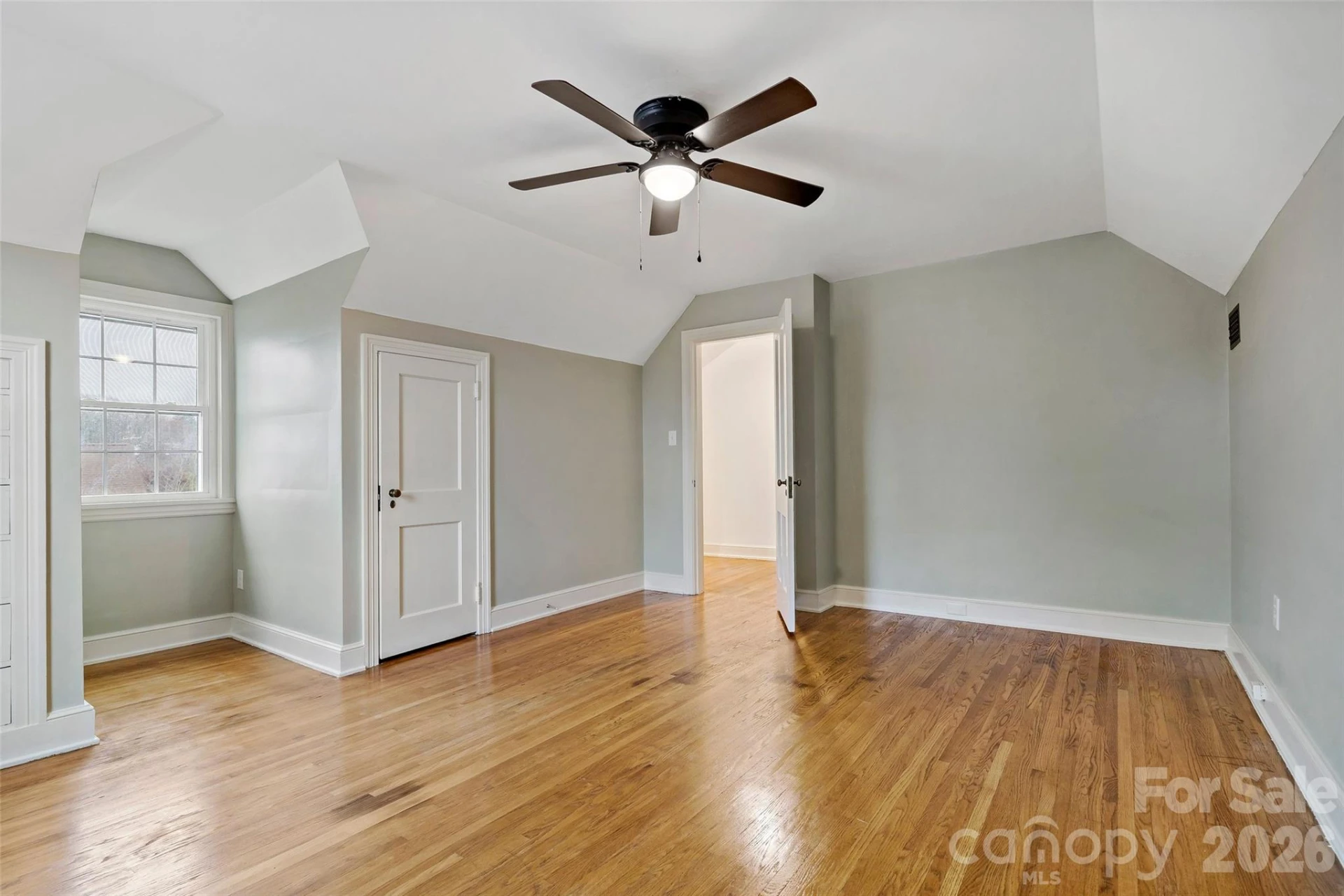 141 N Madison Street - Photo 33