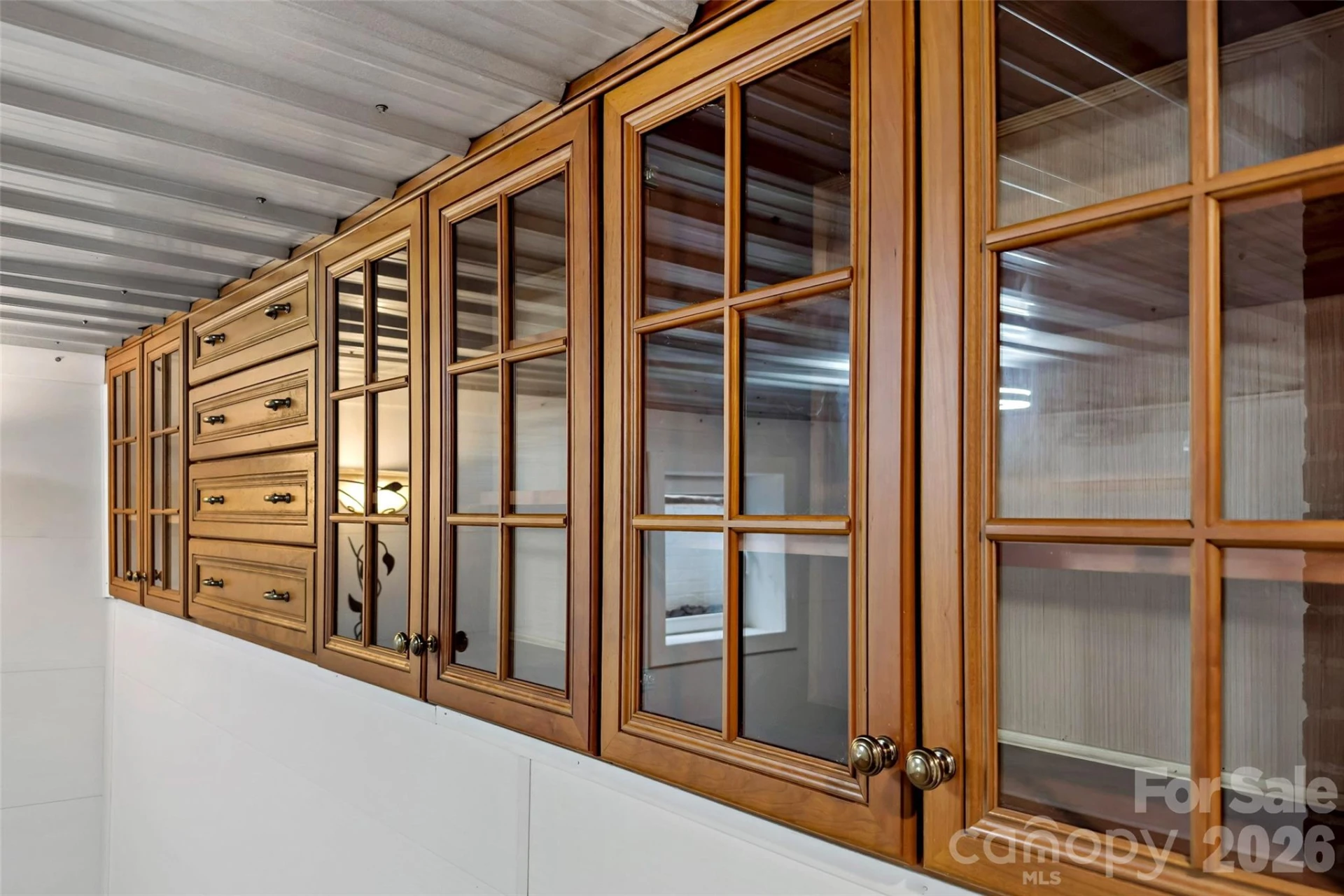 141 N Madison Street - Photo 36