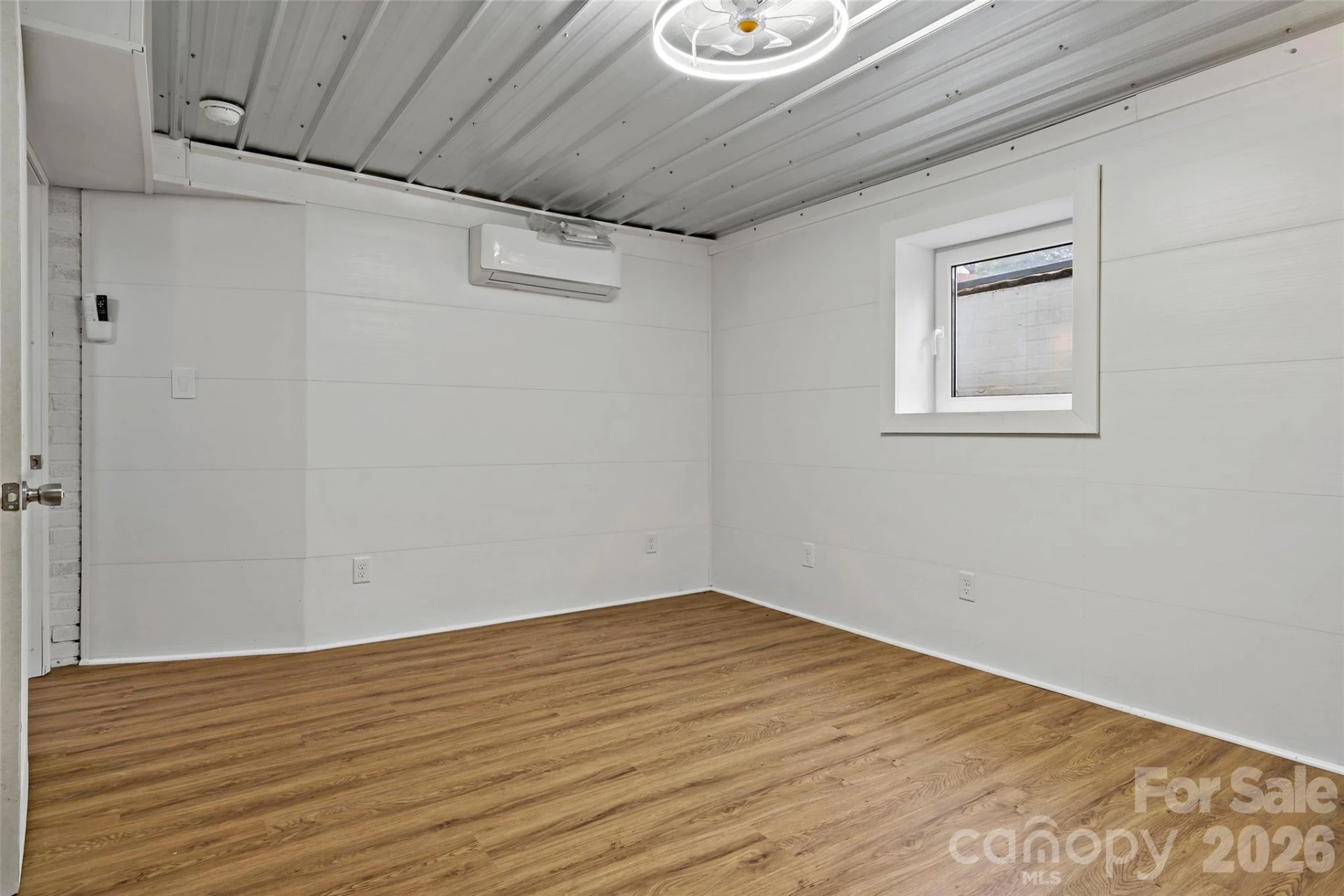 141 N Madison Street - Photo 37