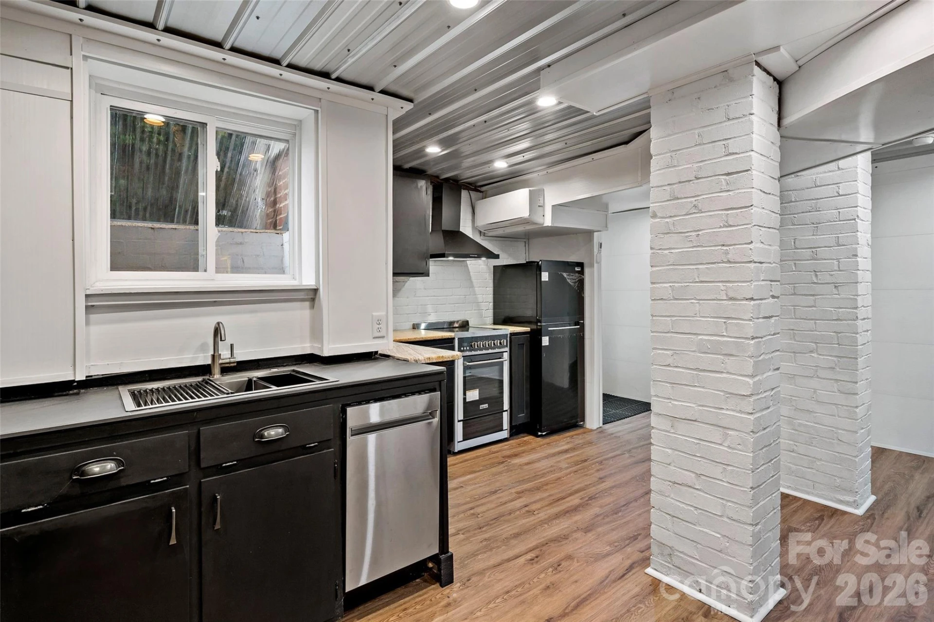 141 N Madison Street - Photo 40