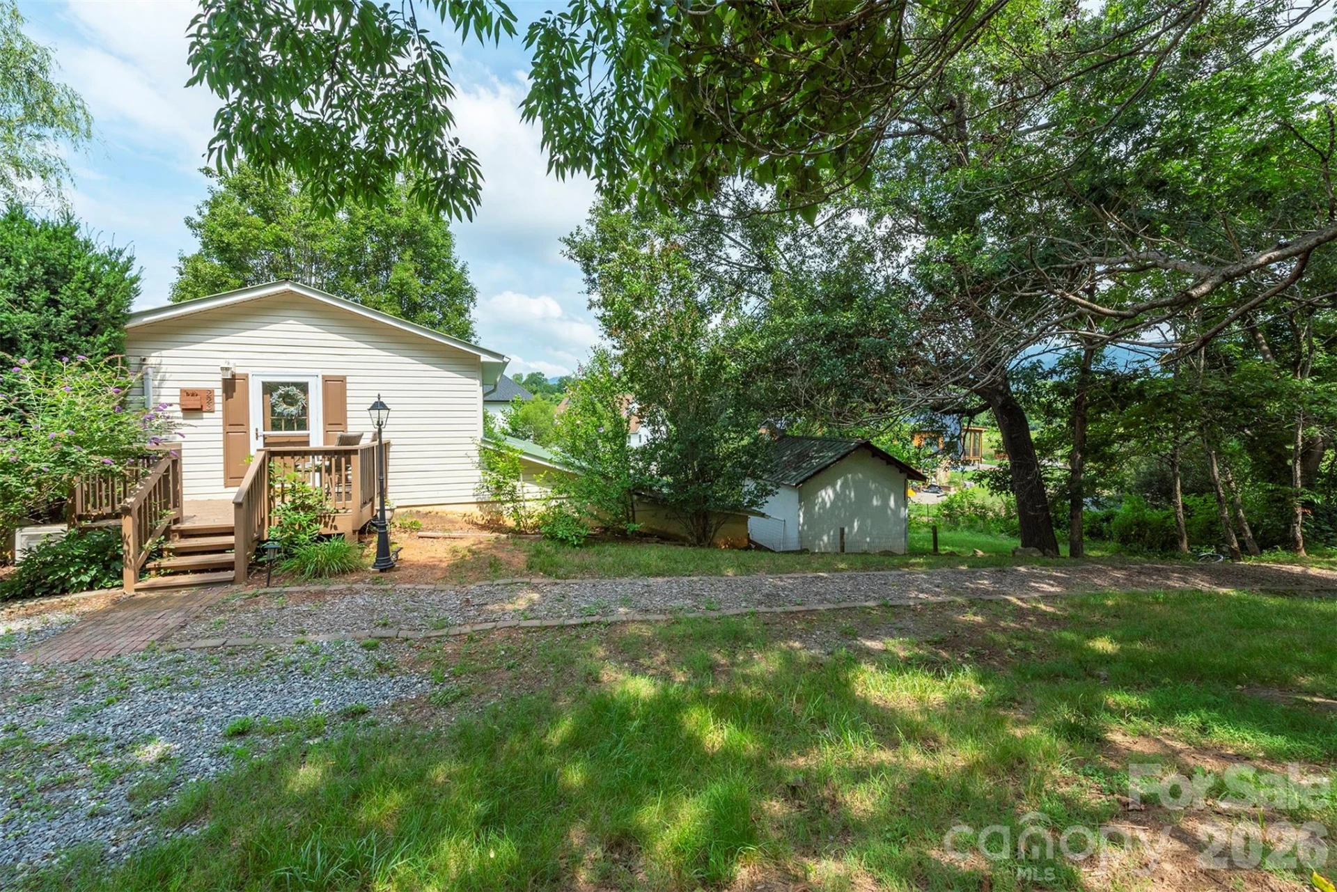 223 Davidson Road - Photo 2