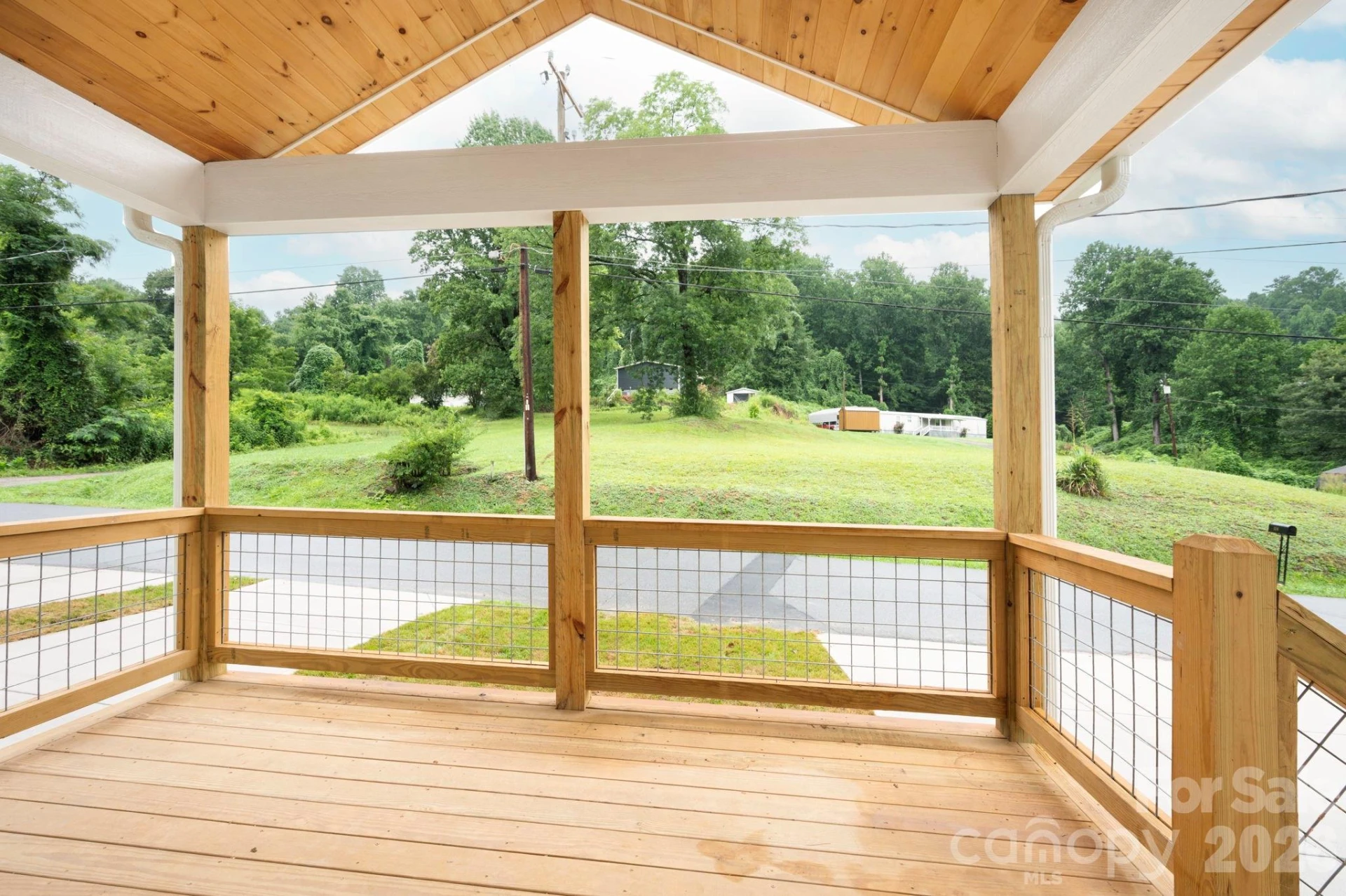 110 Orchard Street - Photo 2