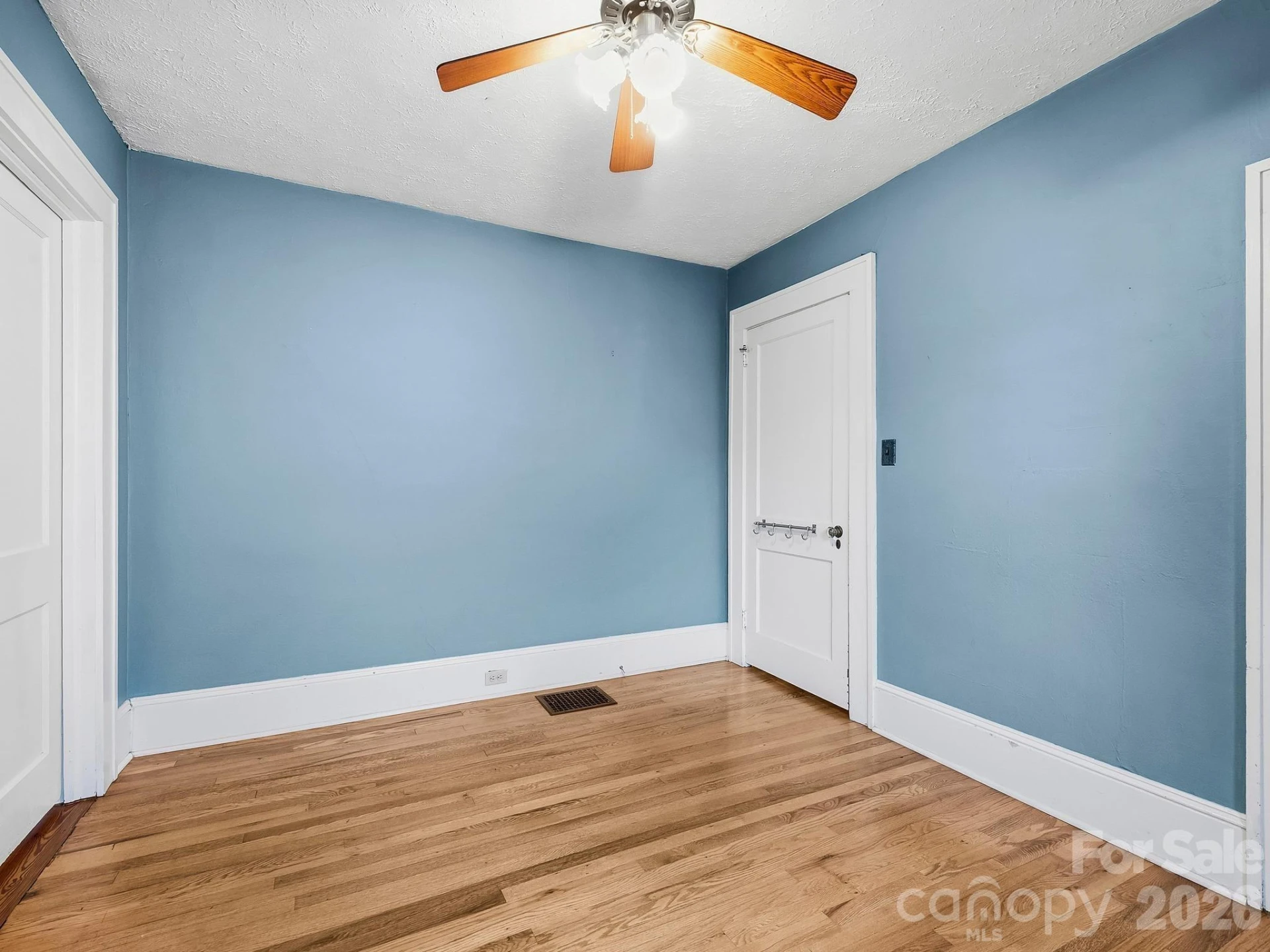 45 Fairfax Avenue - Photo 23