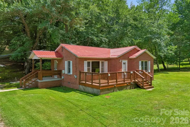611 Reeves Cove Road, Candler, NC, 28715