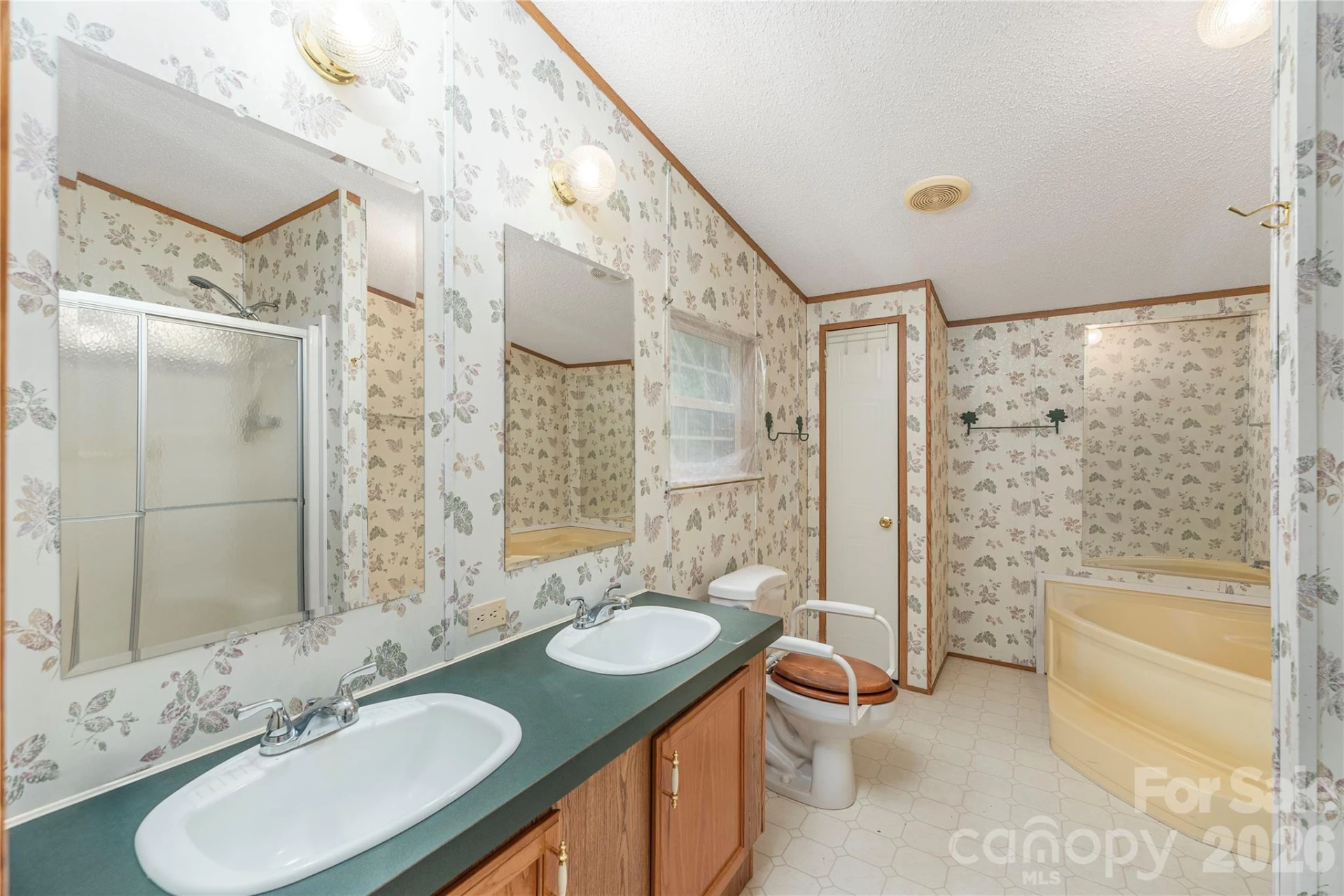 992 Brickyard Road - Photo 11