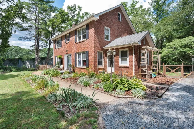 29 Chance Cove Lane, Asheville, NC, 28806