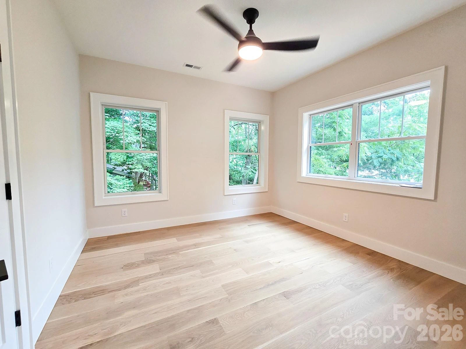 505 S Oconeechee Avenue - Photo 39