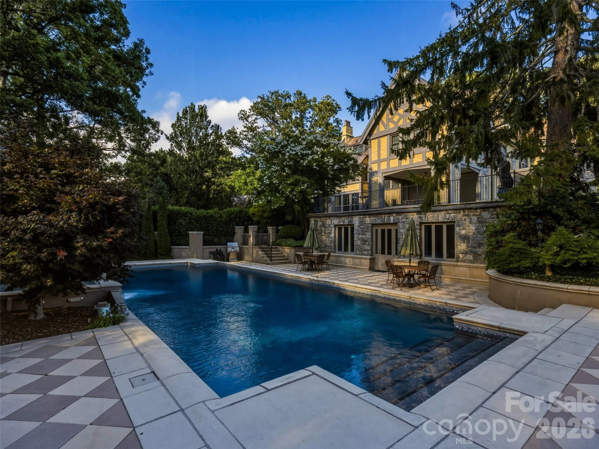 7 Stuyvesant Road - Photo 17