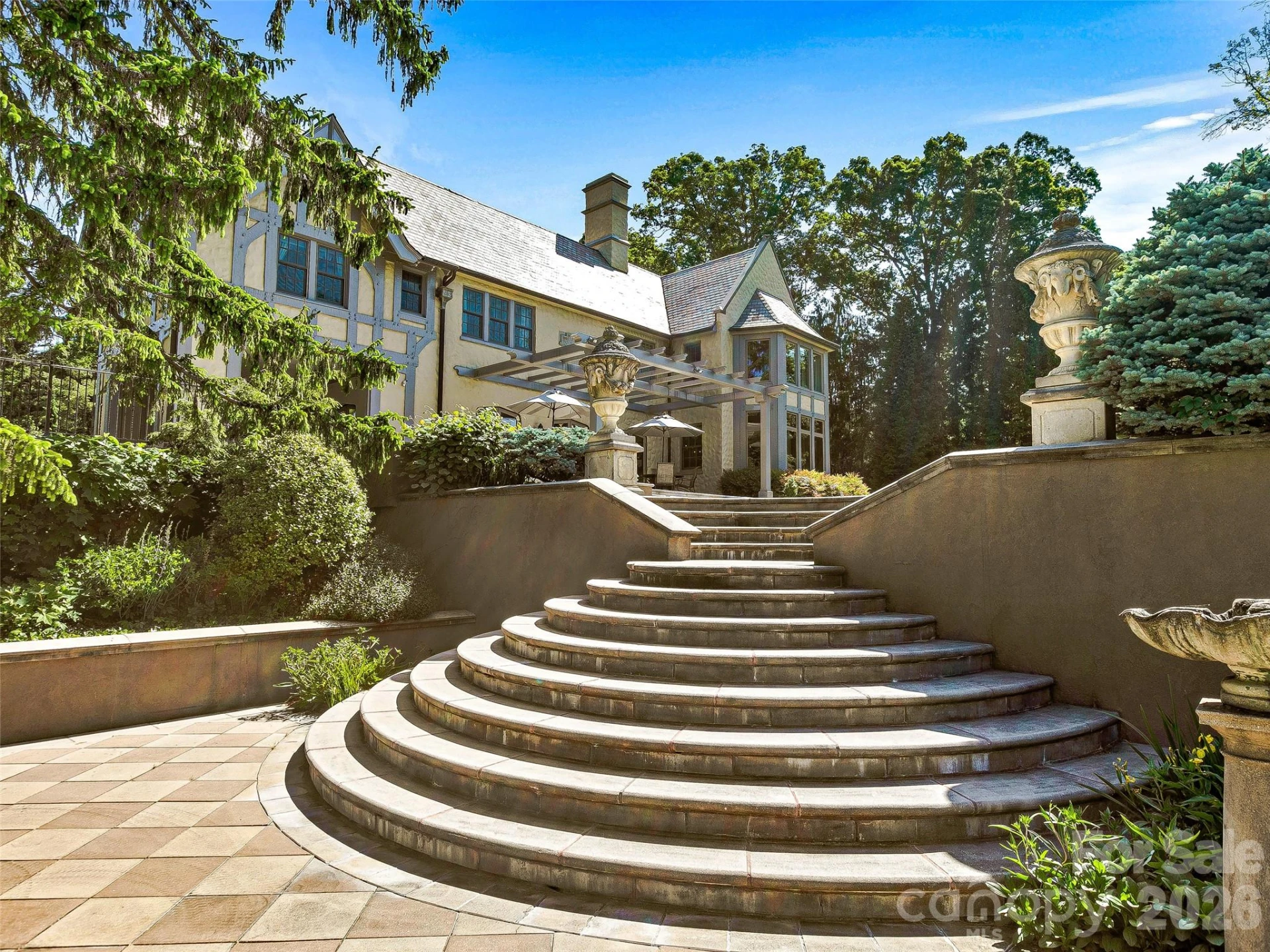 7 Stuyvesant Road - Photo 46
