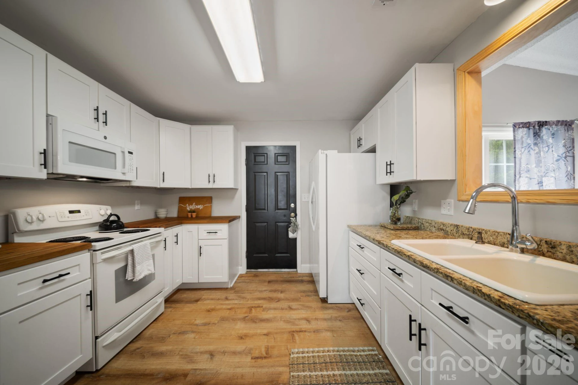 1040 Thorncrest Drive - Photo 15