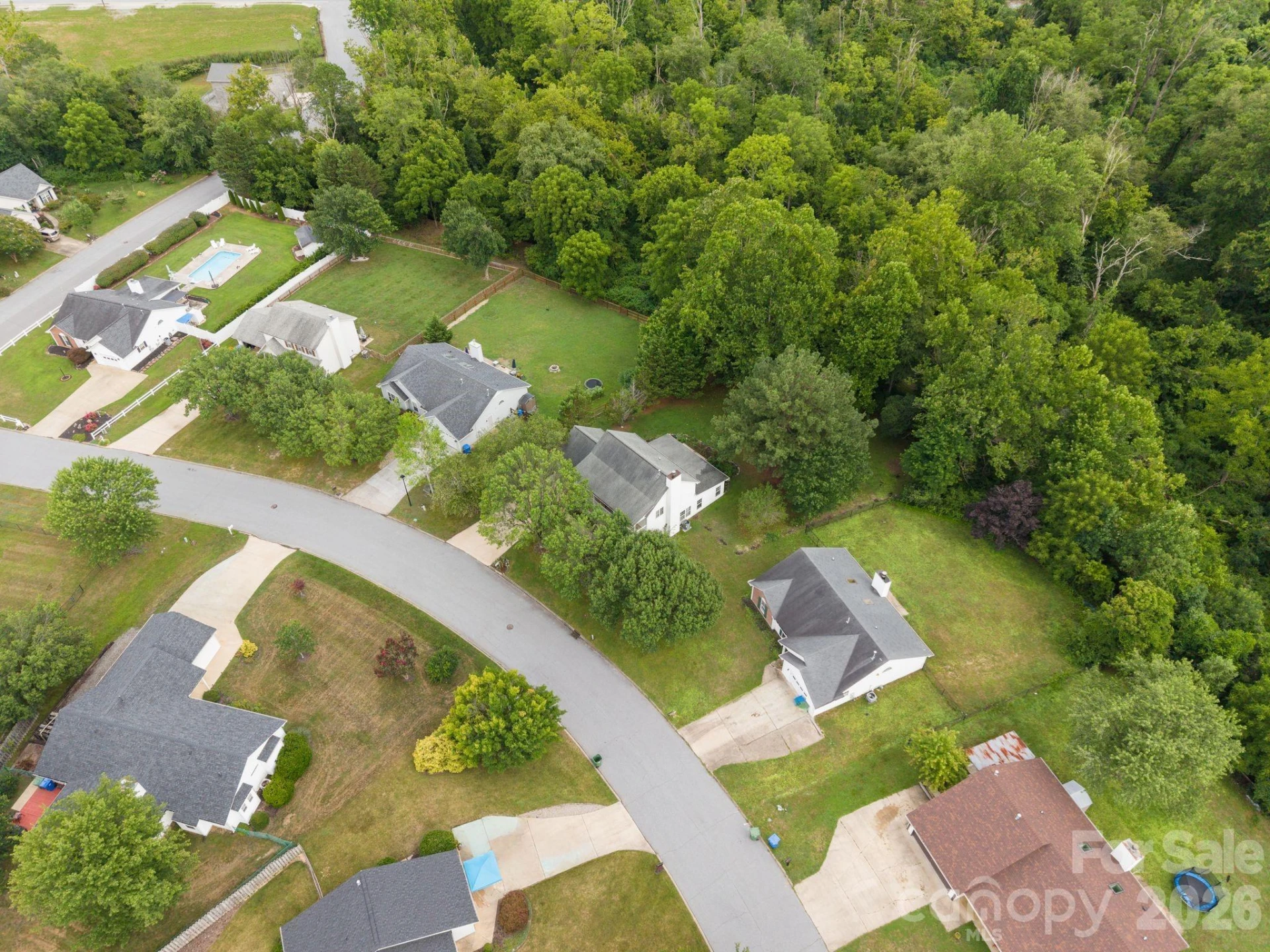 1040 Thorncrest Drive - Photo 34