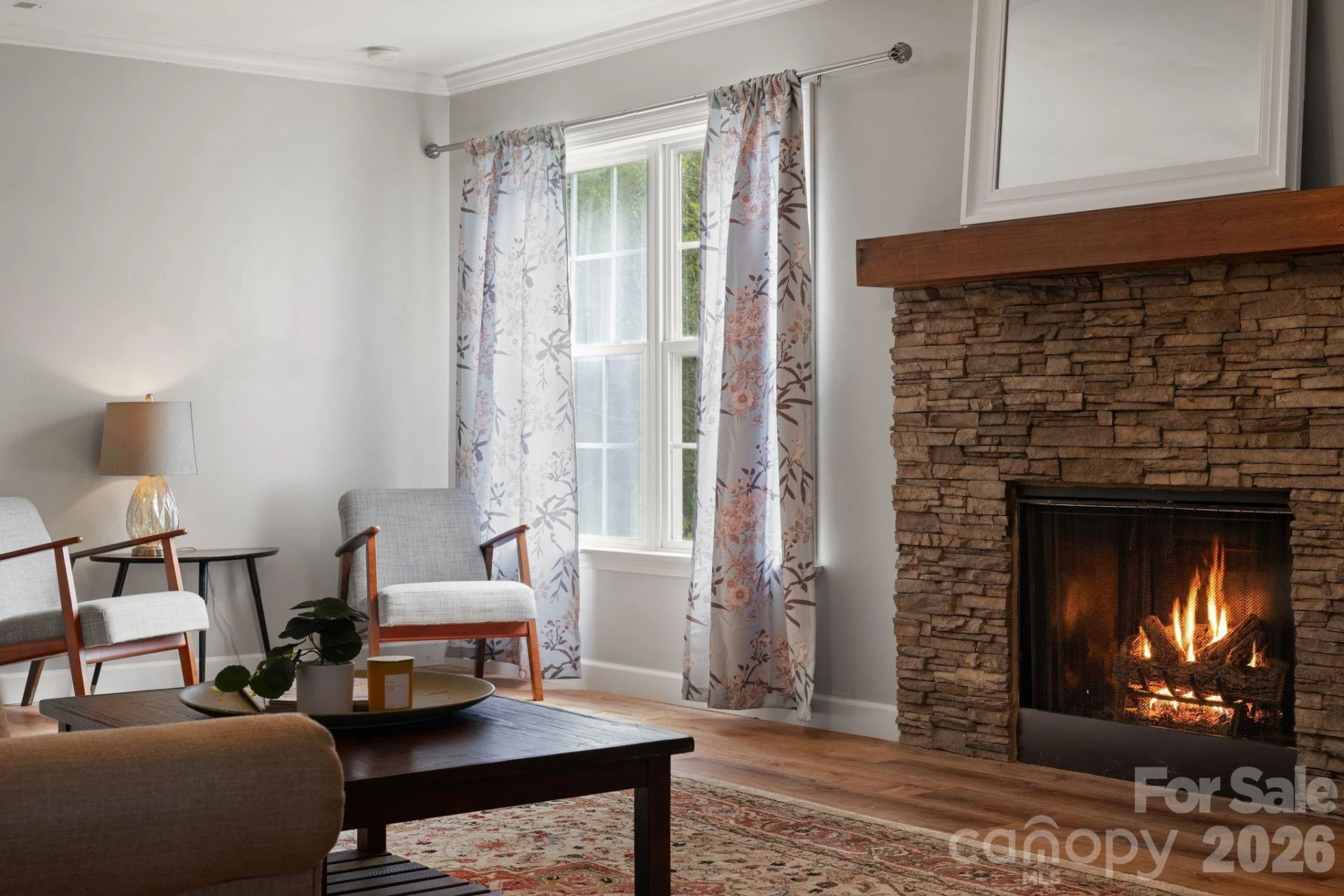 1040 Thorncrest Drive - Photo 8