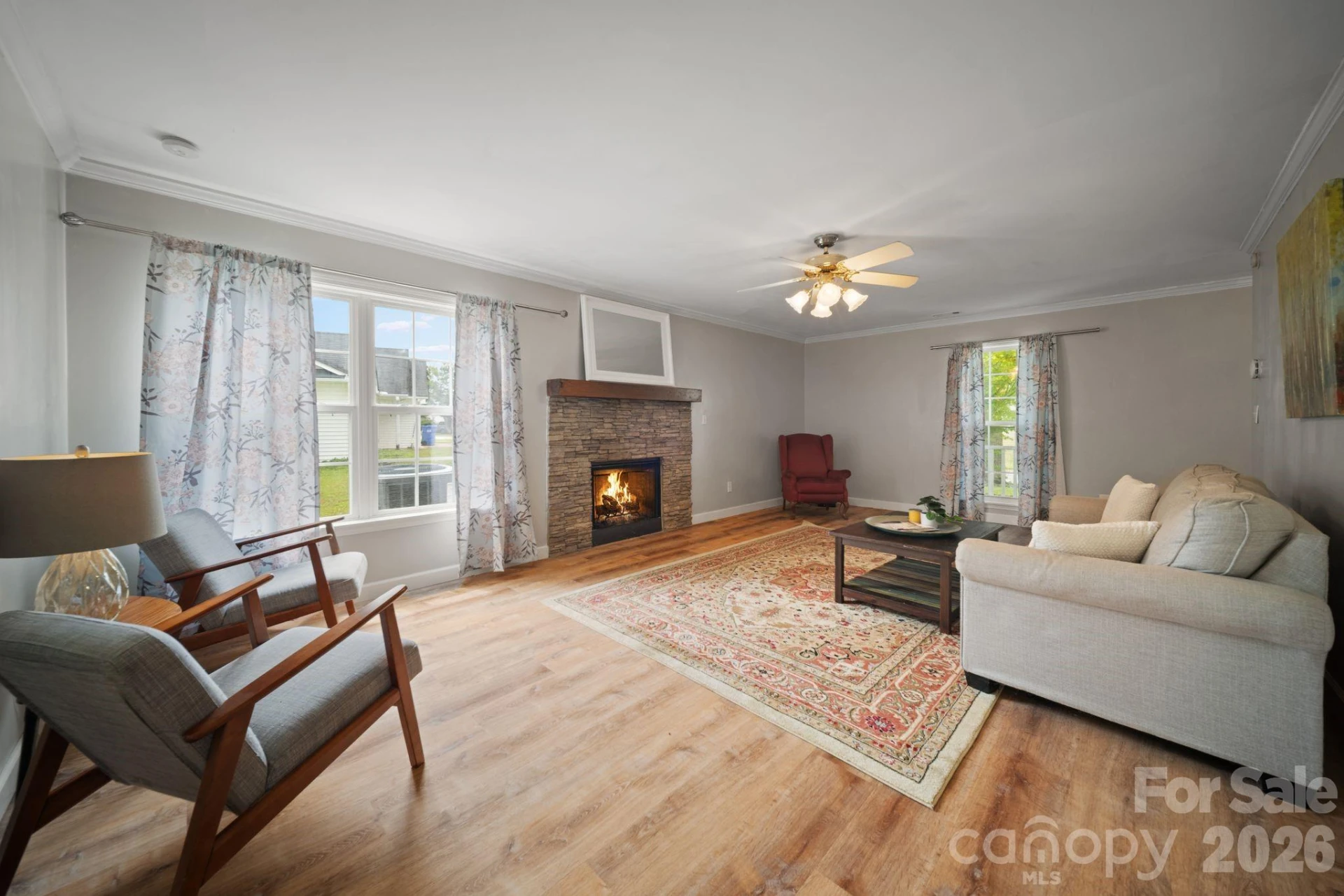 1040 Thorncrest Drive - Photo 9
