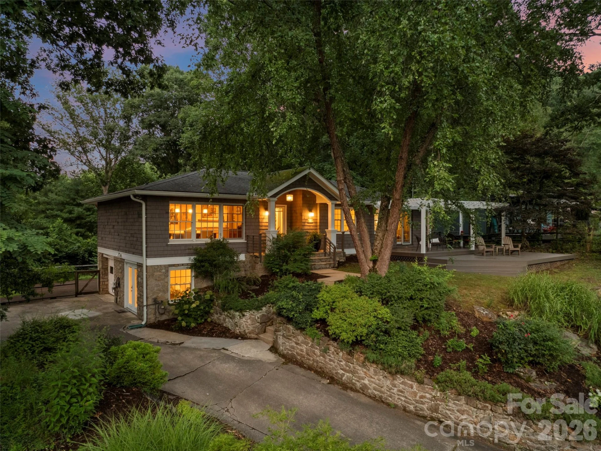 528 N Griffing Boulevard - Photo 3
