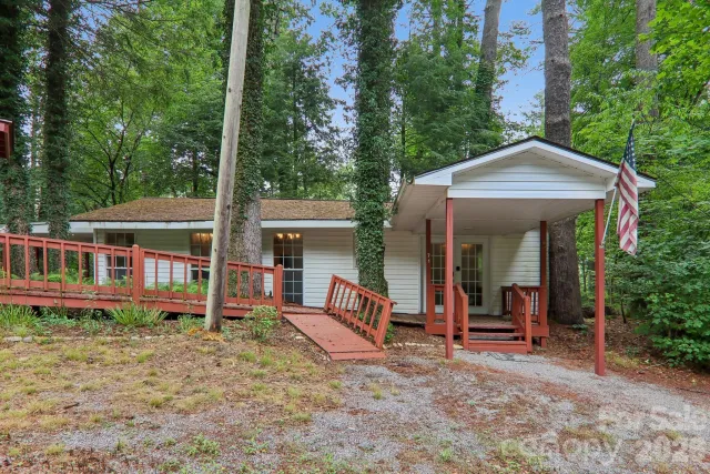 61 Bo Diddly Lane, Cedar Mountain, NC, 28718