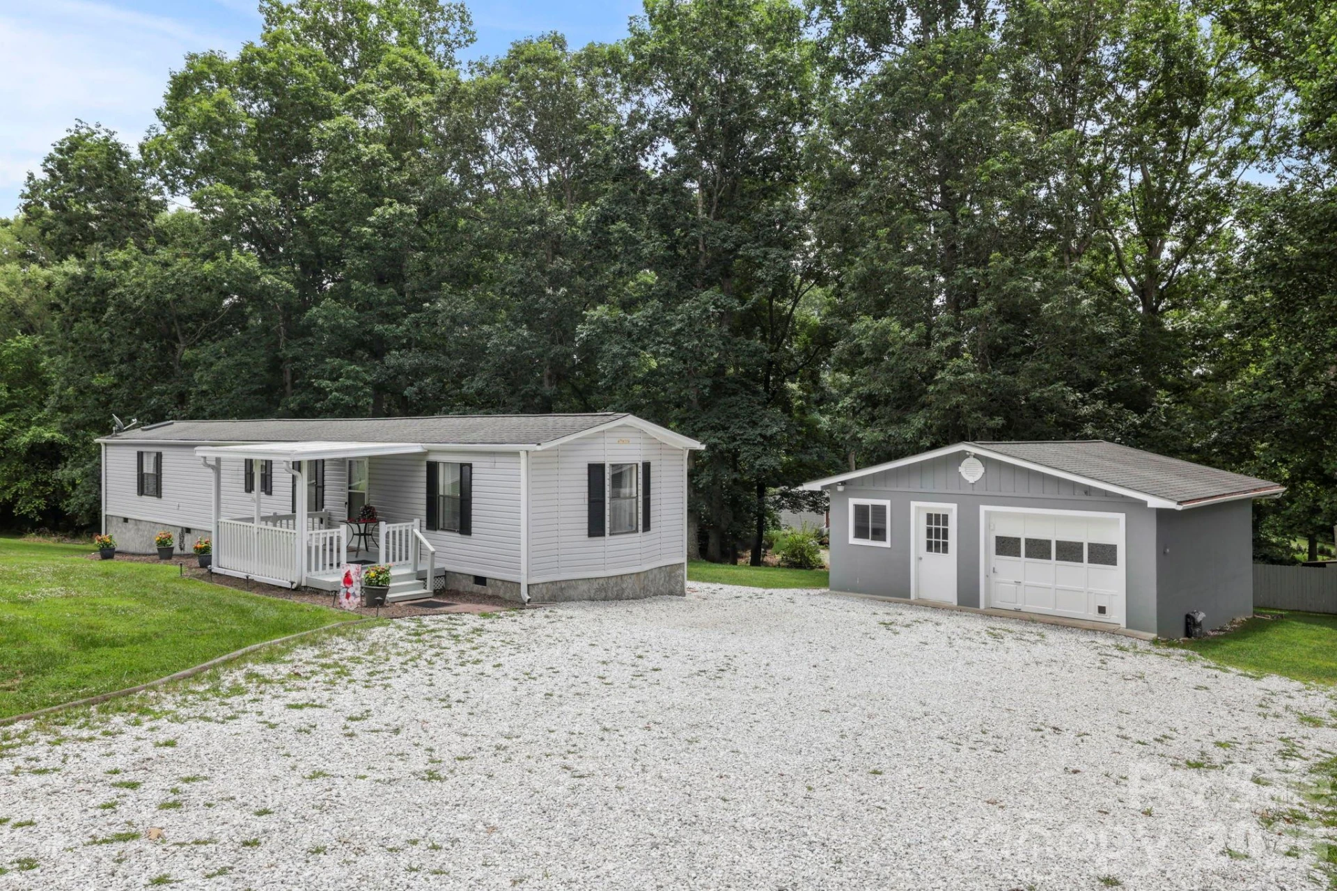 229 Concord Road - Photo 3