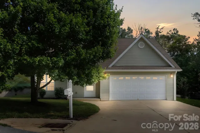 50 Ridgeland Lane