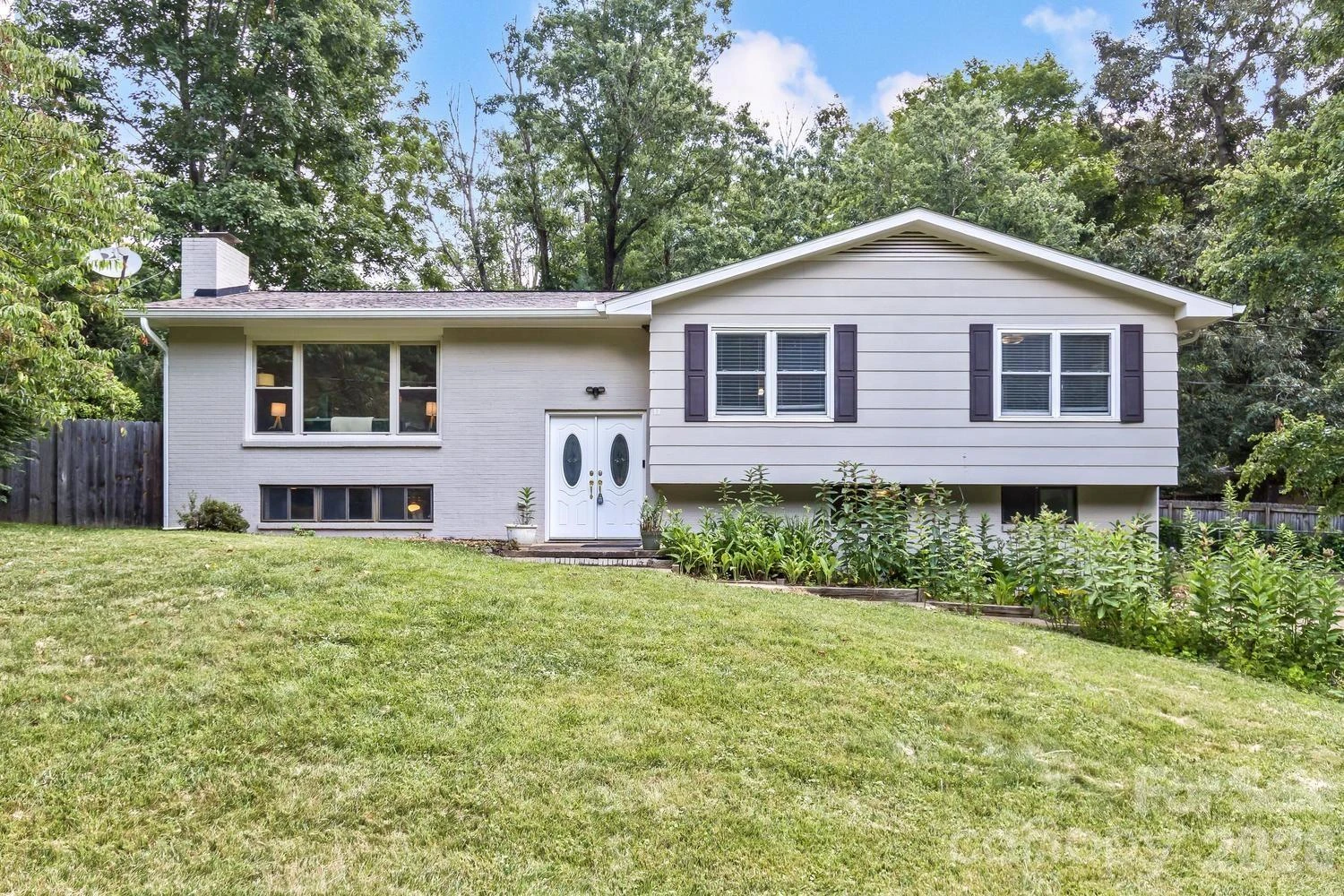 17 Rhododendron Place