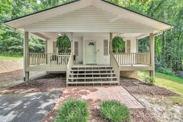 18 Mctindal Circle, Asheville, NC, 28803